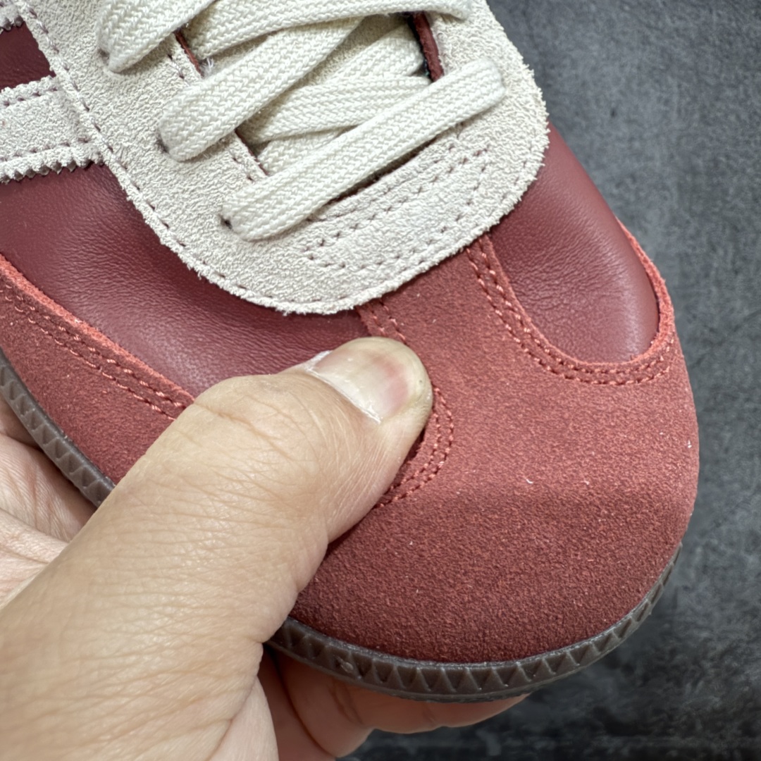 图片[5]-【CG纯原】市面最顶级品质没有之一！ 此版鞋身全部采用进口原厂头层皮 原厂头层 区分市面偷工减料！ Adidas Originals Samba 桑巴德训鞋 红白 原版原楦原材，99.999%还原度 鞋带都是原厂的，系鞋带的方式都同步ZP！ 货号：JI3216 尺码：36 36.5 37 38 38.5 39 40 40.5 41 42 42.5 43 44 44.5 45-选品中心