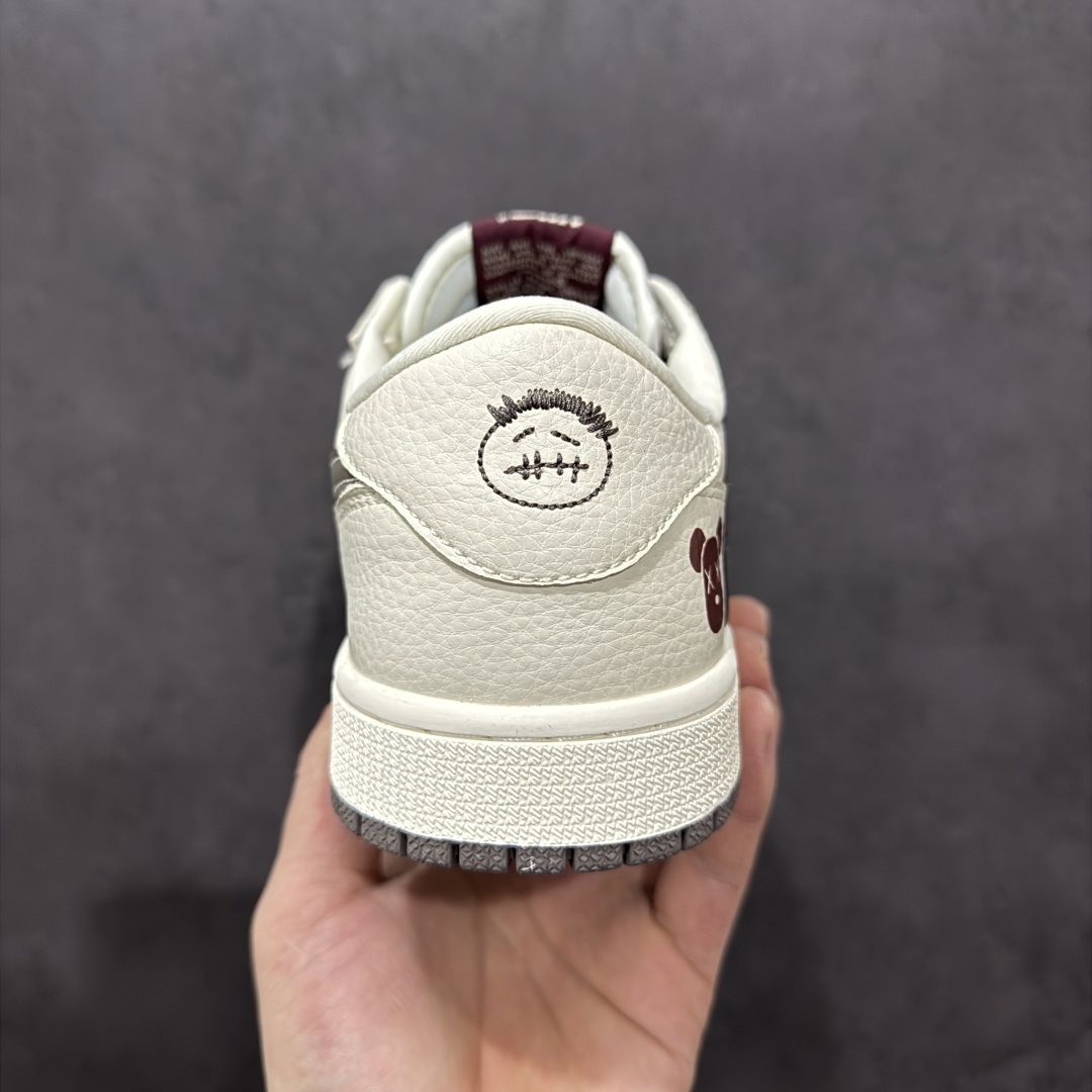 280  【定制版】Travis Scott x Fragment Design x Air Jordan 1 Low OG SP 乔1暴力熊联名 米白棕熊 低帮文化休闲板鞋 LD2025-004