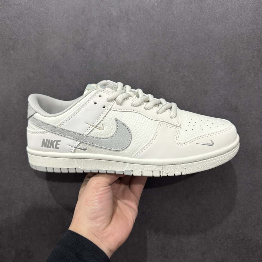 280  【定制版】Nike SB Dunk Low 联名三勾 米灰配色 低帮休闲运动滑板板鞋 SC9207-401