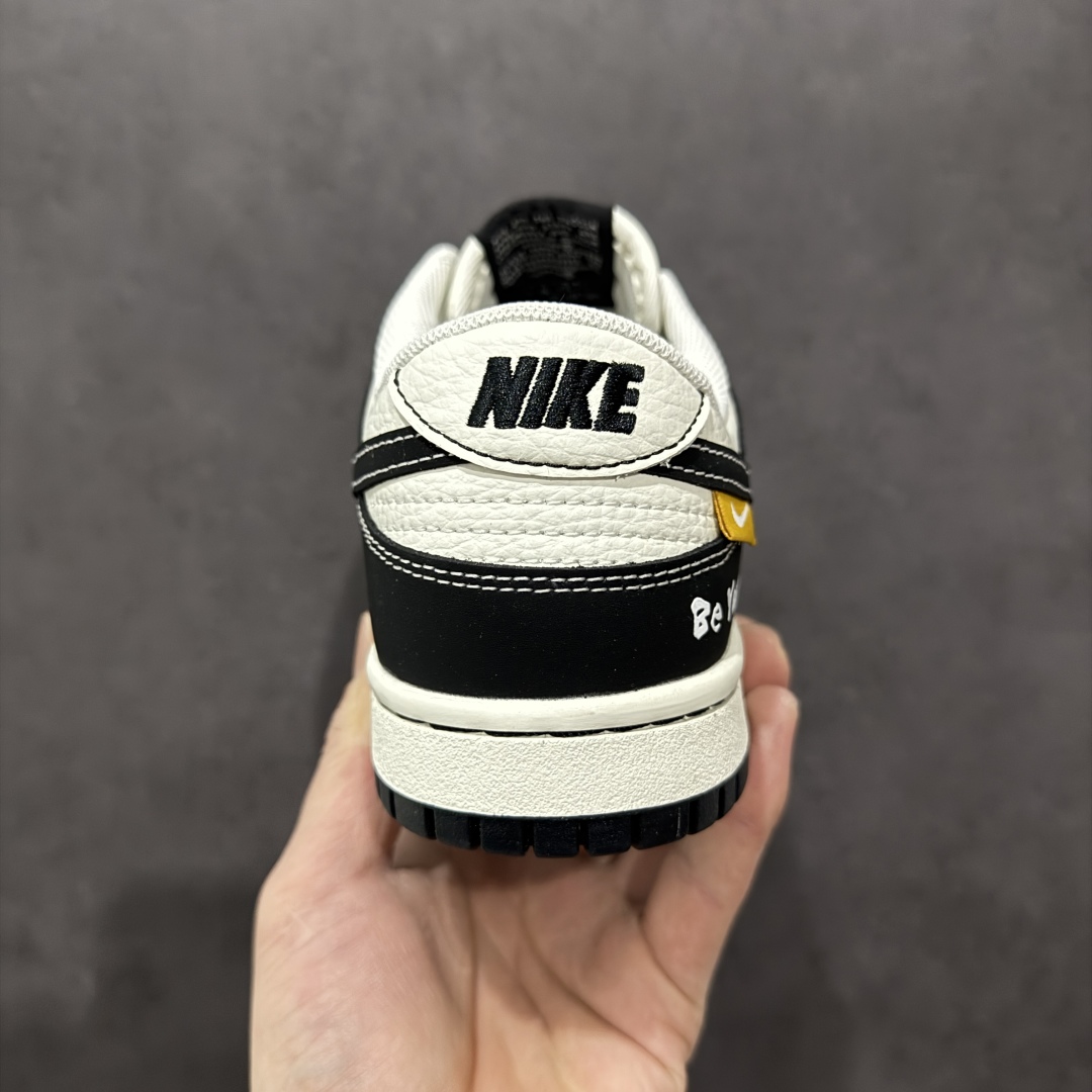 260  【定制版】Nike SB Dunk Low 白黑涂鸦  CY5979-119