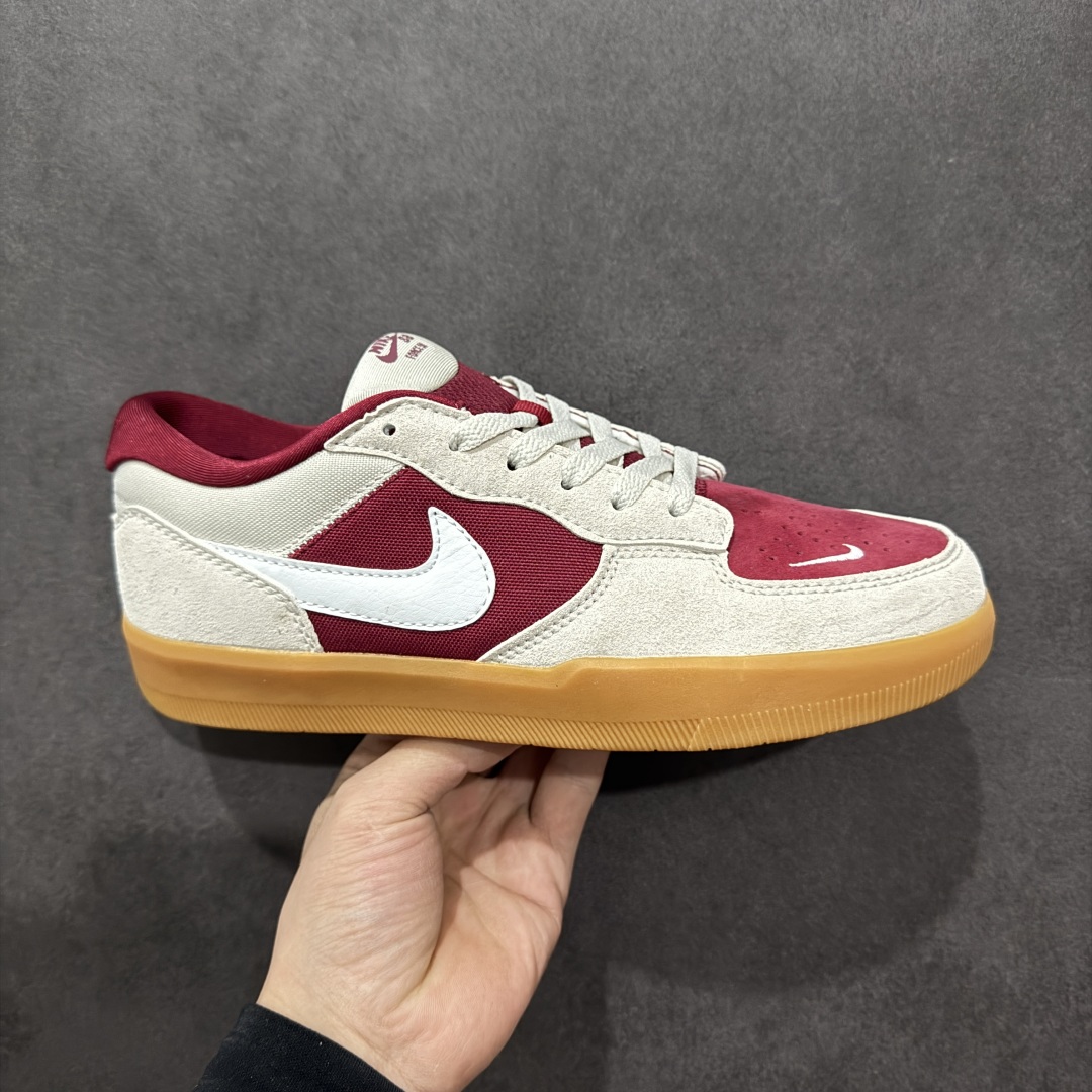 【公司级】Nike SB Force 58 硫化杯底 传统篮球风格 原楦版型 Nike SB Force 58 男/女滑板鞋采用包边设计 经久耐穿 硫化结构则有效提升灵活性 穿上这款创意力作 助你耀动街头 采用帆布和翻毛皮组合材料 融入打孔设计 为你打造彰显经典篮球风范的整体造型 货号:dv5477-604 尺码:36 36.5 37.5 38 38.5 39 40 40.5 41 42 42.5 43 44 45-选品中心