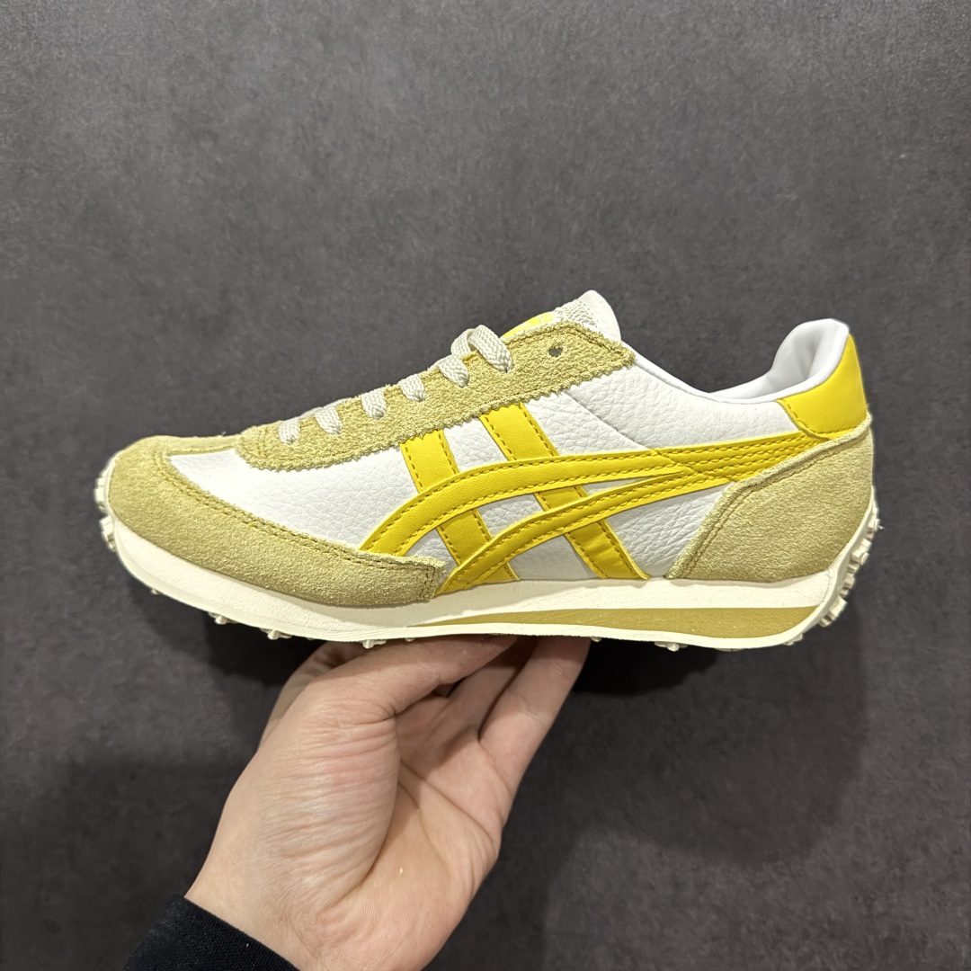 图片[2]-【公司级】Onitsuka Tiger鬼塚虎/鬼冢虎阿甘鞋EDR 78™休闲鞋78系列 中性休闲运动鞋 复古风的日常百搭神器它的设计灵感来源于经典跑步鞋，简约又不失时尚感。经典配色让整双鞋看起来特别温暖，搭配牛仔裤或者休闲裤都非常合适。鞋身采用优质材料制成，穿着起来轻便又舒适，长时间走路也不会觉得累。这双鞋的设计细节也很用心，鞋底纹路清晰，抓地力强，适合各种场合。无论是日常通勤还是周末出游，它都能成为你的最佳拍档。 尺码： 36-45 含半码 编码： FS220240-选品中心