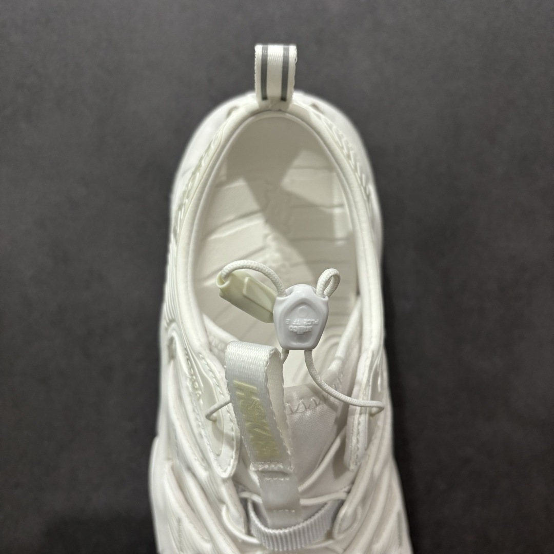 图片[7]-【绿x版】HOKA One One Hopara Sandals 霍帕拉系列水路两用溯溪涉水休闲户外露营凉鞋 作为先锋品牌的 HOKA ONE ONE总是以独特的方式 HOPA RA是一款溯溪鞋 又名排水鞋 可长期用于涉水和溯溪 保护脚底和脚趾的安全和舒适 鞋面材料速干 透气 耐磨 鞋底防滑 耐磨 抓地能力强 出于安全考虑 设计要求较高 涉水溯溪过程中 水 泥沙 可以直接从鞋内大孔排出 细纹鞋底使在岩石上抓地能力强 避免打滑 而上路后 鞋面具有快干透气等优点 尺码：36 36.5 37.5 38 39 40 40.5 41 42 42.5 43 44 45-选品中心