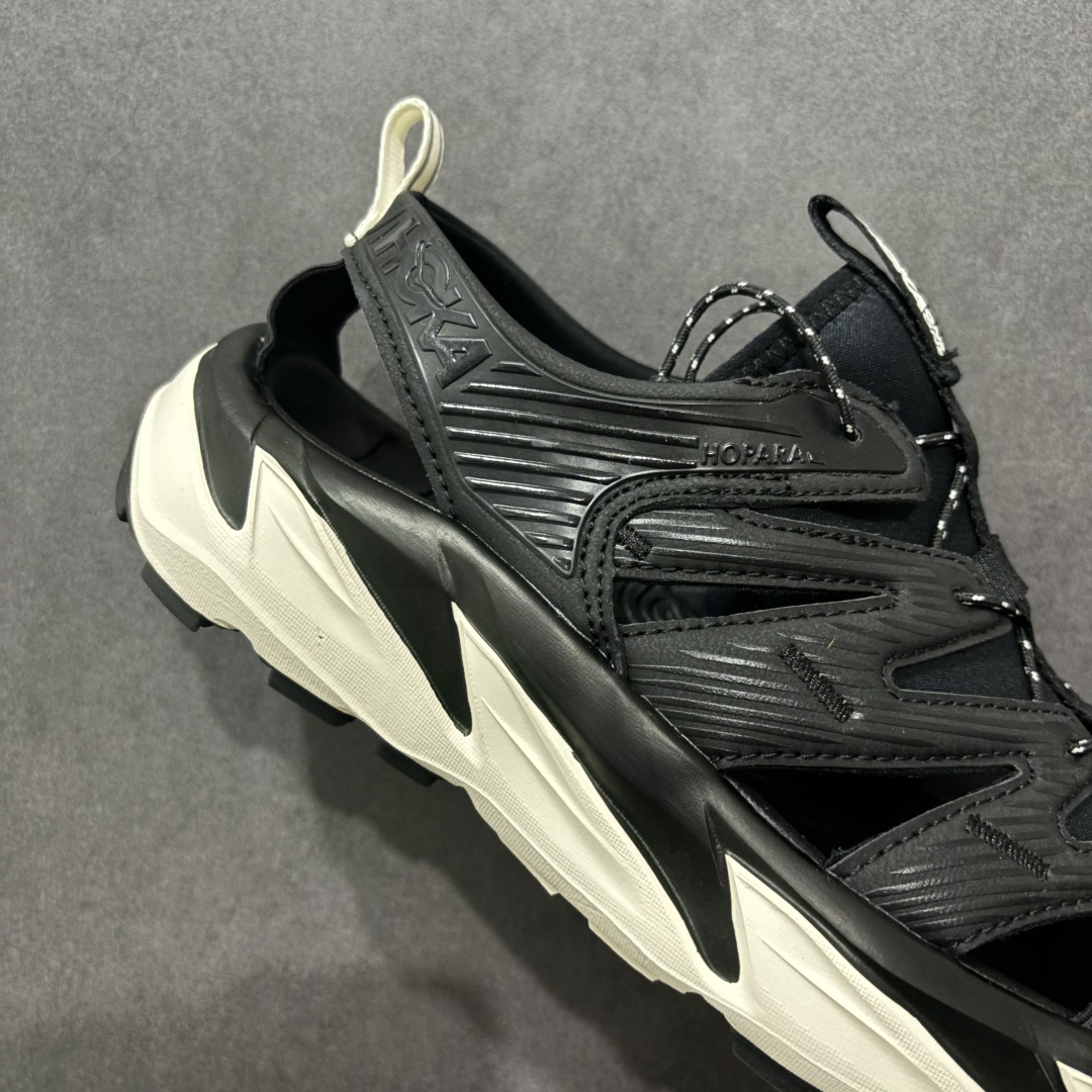 图片[6]-【绿x版】HOKA One One Hopara Sandals 霍帕拉系列水路两用溯溪涉水休闲户外露营凉鞋 作为先锋品牌的 HOKA ONE ONE总是以独特的方式 HOPA RA是一款溯溪鞋 又名排水鞋 可长期用于涉水和溯溪 保护脚底和脚趾的安全和舒适 鞋面材料速干 透气 耐磨 鞋底防滑 耐磨 抓地能力强 出于安全考虑 设计要求较高 涉水溯溪过程中 水 泥沙 可以直接从鞋内大孔排出 细纹鞋底使在岩石上抓地能力强 避免打滑 而上路后 鞋面具有快干透气等优点 尺码：36 36.5 37.5 38 39 40 40.5 41 42 42.5 43 44 45-选品中心