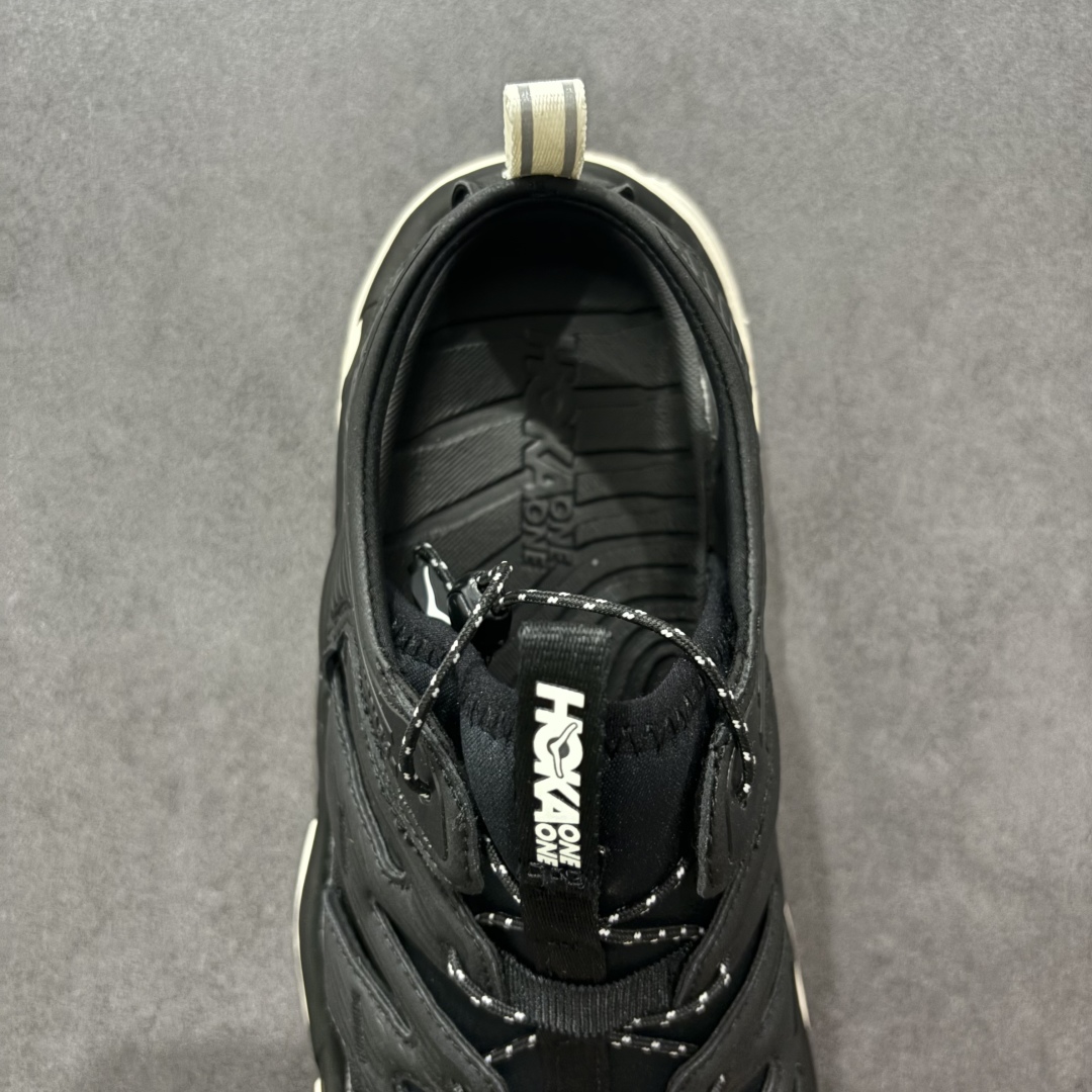 图片[7]-【绿x版】HOKA One One Hopara Sandals 霍帕拉系列水路两用溯溪涉水休闲户外露营凉鞋 作为先锋品牌的 HOKA ONE ONE总是以独特的方式 HOPA RA是一款溯溪鞋 又名排水鞋 可长期用于涉水和溯溪 保护脚底和脚趾的安全和舒适 鞋面材料速干 透气 耐磨 鞋底防滑 耐磨 抓地能力强 出于安全考虑 设计要求较高 涉水溯溪过程中 水 泥沙 可以直接从鞋内大孔排出 细纹鞋底使在岩石上抓地能力强 避免打滑 而上路后 鞋面具有快干透气等优点 尺码：36 36.5 37.5 38 39 40 40.5 41 42 42.5 43 44 45-选品中心