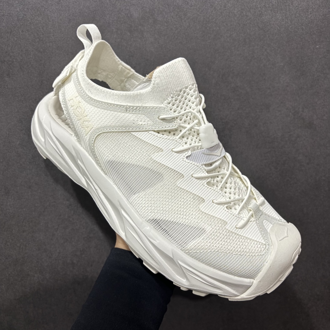 图片[3]-【绿x版】Hoka W Hopara 2 霍帕拉系列水路两用溯溪涉水休闲户外露营凉鞋 作为先锋品牌的 HOKA ONE ONE总是以独特的方式 HOPARA是一款溯溪鞋 又名排水鞋 可长期用于涉水和溯溪 保护脚底和脚趾的安全和舒适 鞋面材料速干 透气 耐磨 鞋底防滑 耐磨 抓地能力强 出于安全考虑 设计要求较高-涉水溯溪过程中 水 泥沙 可以直接从鞋内大孔排出 细纹鞋底使在岩石上抓地能力强 避免打滑 而上路后 鞋面具有快干透气等优点 尺码：36 36.5 37.5 38 39 40 40.5 41 42 42.5 43 44 45-选品中心