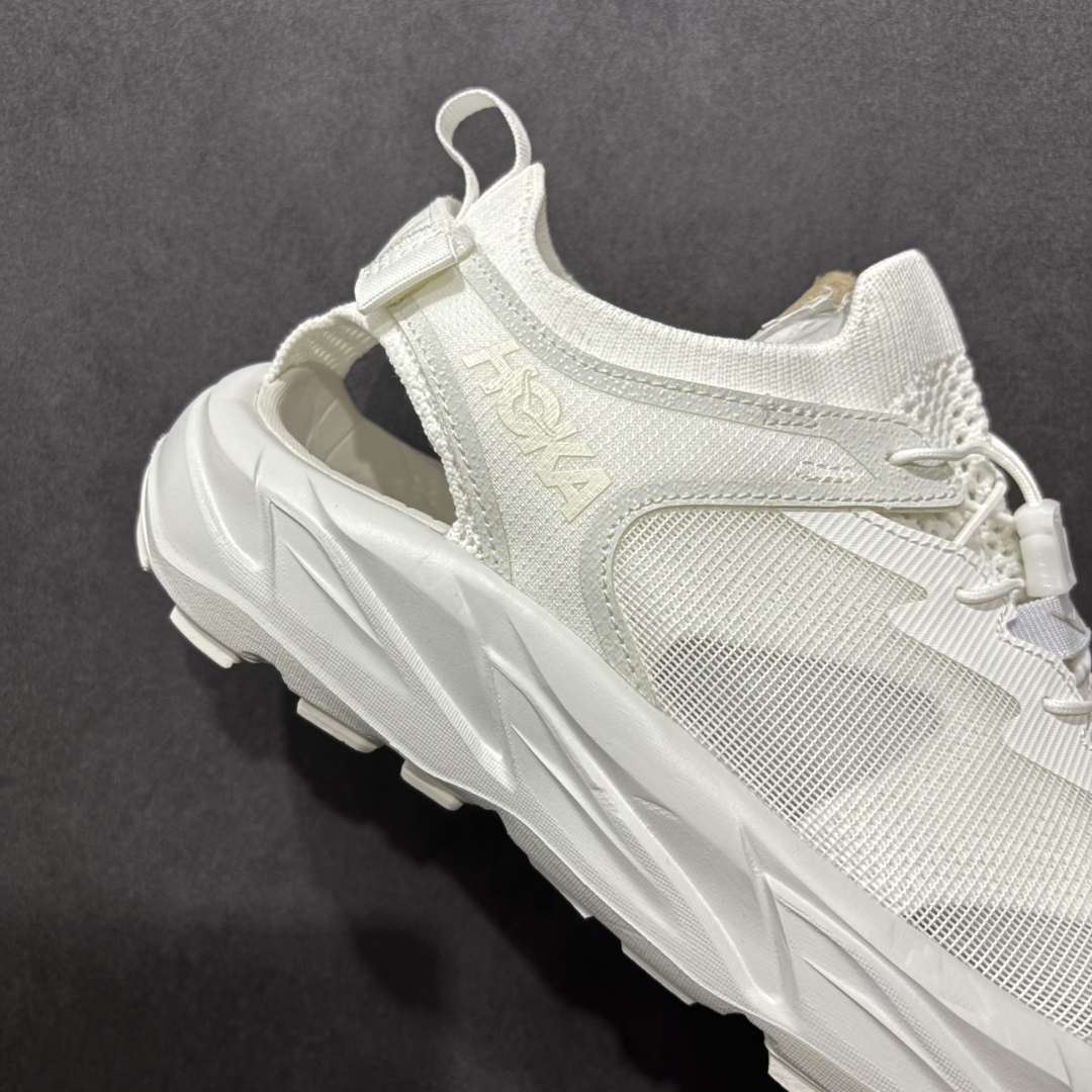 图片[6]-【绿x版】Hoka W Hopara 2 霍帕拉系列水路两用溯溪涉水休闲户外露营凉鞋 作为先锋品牌的 HOKA ONE ONE总是以独特的方式 HOPARA是一款溯溪鞋 又名排水鞋 可长期用于涉水和溯溪 保护脚底和脚趾的安全和舒适 鞋面材料速干 透气 耐磨 鞋底防滑 耐磨 抓地能力强 出于安全考虑 设计要求较高-涉水溯溪过程中 水 泥沙 可以直接从鞋内大孔排出 细纹鞋底使在岩石上抓地能力强 避免打滑 而上路后 鞋面具有快干透气等优点 尺码：36 36.5 37.5 38 39 40 40.5 41 42 42.5 43 44 45-选品中心