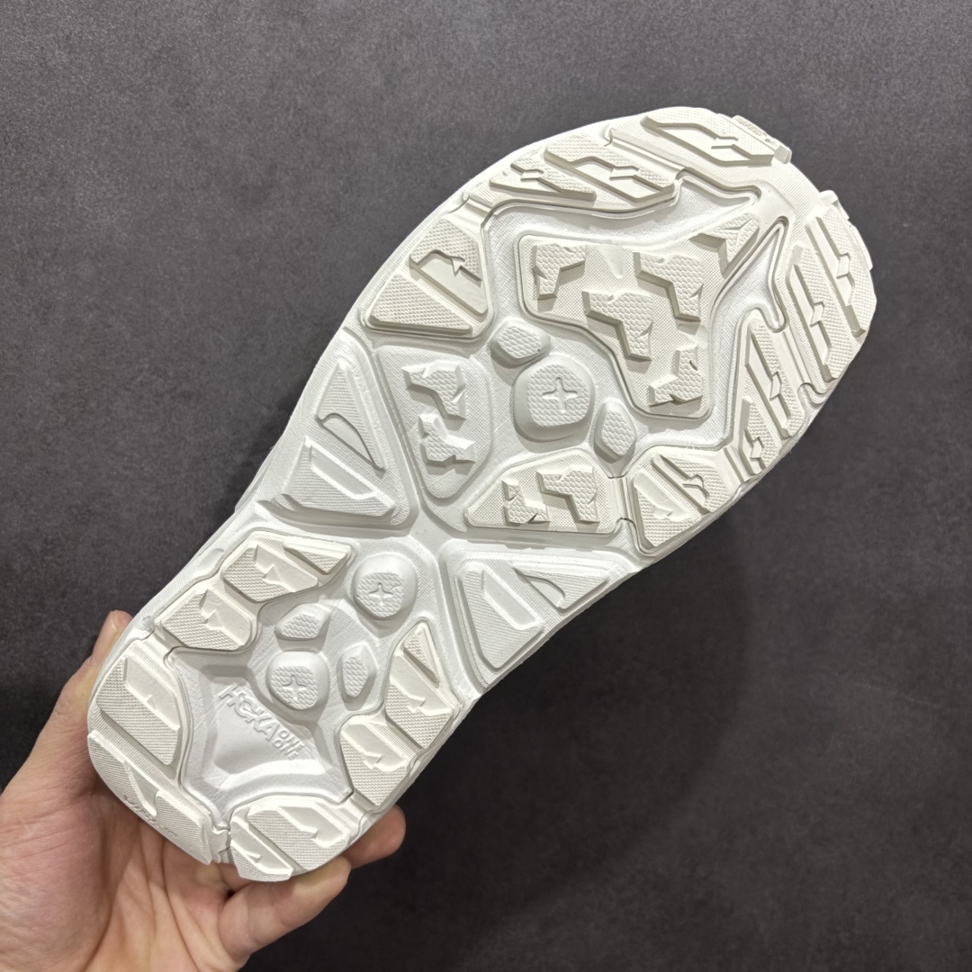 图片[9]-【绿x版】Hoka W Hopara 2 霍帕拉系列水路两用溯溪涉水休闲户外露营凉鞋 作为先锋品牌的 HOKA ONE ONE总是以独特的方式 HOPARA是一款溯溪鞋 又名排水鞋 可长期用于涉水和溯溪 保护脚底和脚趾的安全和舒适 鞋面材料速干 透气 耐磨 鞋底防滑 耐磨 抓地能力强 出于安全考虑 设计要求较高-涉水溯溪过程中 水 泥沙 可以直接从鞋内大孔排出 细纹鞋底使在岩石上抓地能力强 避免打滑 而上路后 鞋面具有快干透气等优点 尺码：36 36.5 37.5 38 39 40 40.5 41 42 42.5 43 44 45-选品中心