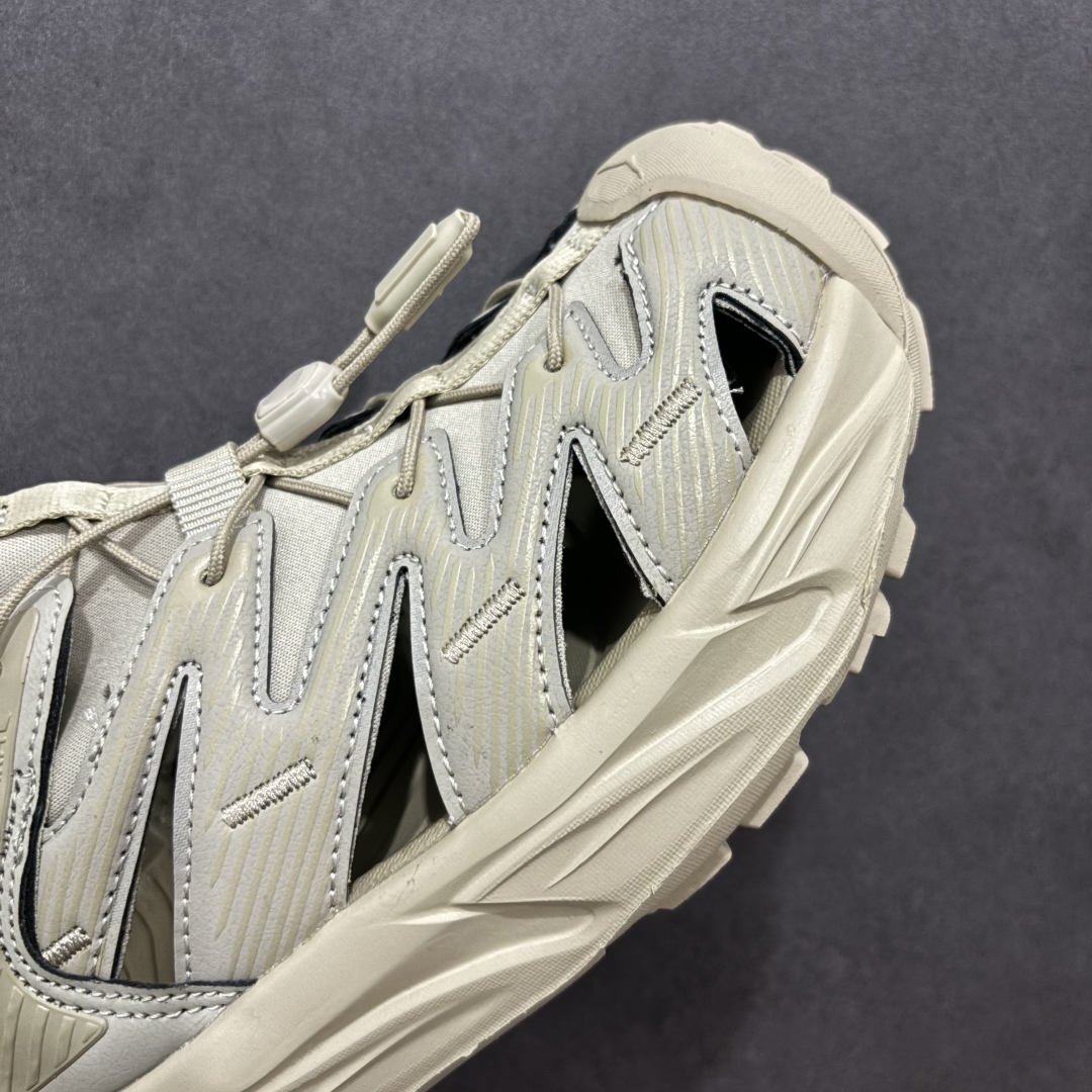 图片[5]-【绿x版】HOKA One One Hopara Sandals 霍帕拉系列水路两用溯溪涉水休闲户外露营凉鞋 作为先锋品牌的 HOKA ONE ONE总是以独特的方式 HOPA RA是一款溯溪鞋 又名排水鞋 可长期用于涉水和溯溪 保护脚底和脚趾的安全和舒适 鞋面材料速干 透气 耐磨 鞋底防滑 耐磨 抓地能力强 出于安全考虑 设计要求较高 涉水溯溪过程中 水 泥沙 可以直接从鞋内大孔排出 细纹鞋底使在岩石上抓地能力强 避免打滑 而上路后 鞋面具有快干透气等优点 尺码：36 36.5 37.5 38 39 40 40.5 41 42 42.5 43 44 45-选品中心