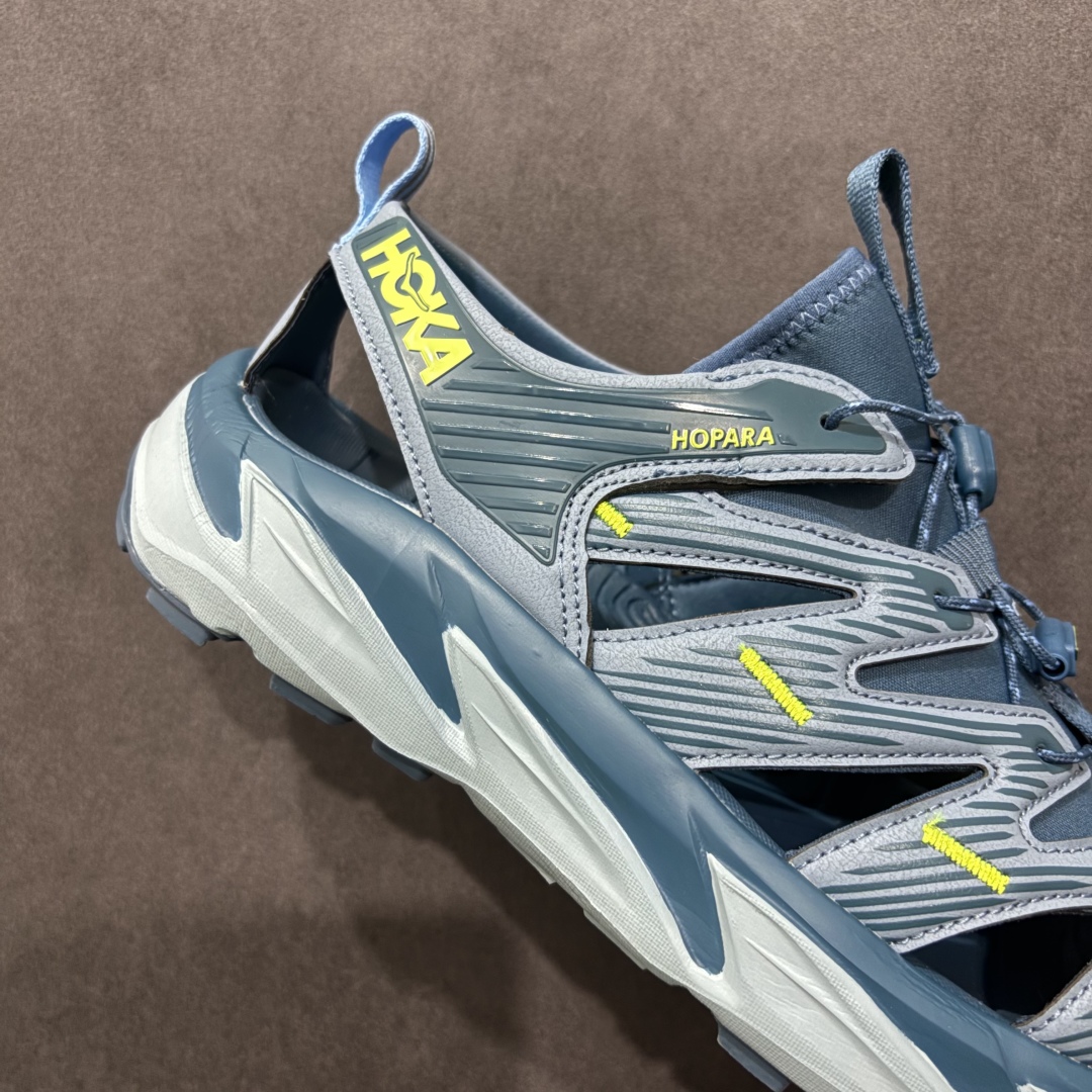图片[6]-【绿x版】HOKA One One Hopara Sandals 霍帕拉系列水路两用溯溪涉水休闲户外露营凉鞋 作为先锋品牌的 HOKA ONE ONE总是以独特的方式 HOPA RA是一款溯溪鞋 又名排水鞋 可长期用于涉水和溯溪 保护脚底和脚趾的安全和舒适 鞋面材料速干 透气 耐磨 鞋底防滑 耐磨 抓地能力强 出于安全考虑 设计要求较高 涉水溯溪过程中 水 泥沙 可以直接从鞋内大孔排出 细纹鞋底使在岩石上抓地能力强 避免打滑 而上路后 鞋面具有快干透气等优点 尺码：36 36.5 37.5 38 39 40 40.5 41 42 42.5 43 44 45-选品中心