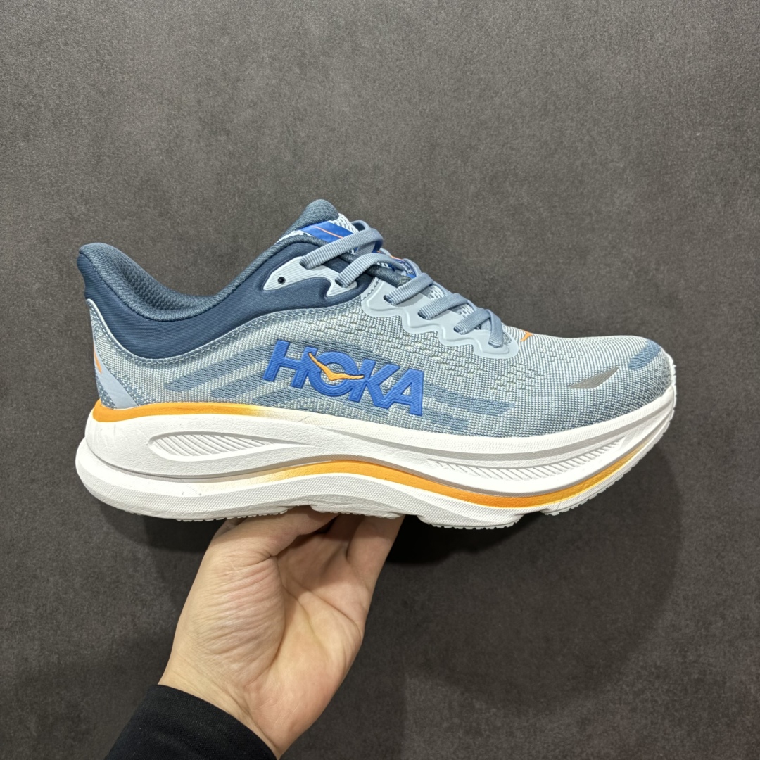  
HOKA BONDI 9 邦迪9代 高品质 原材料开发 鞋面采用特别透气的工程网布  中底还是HOK