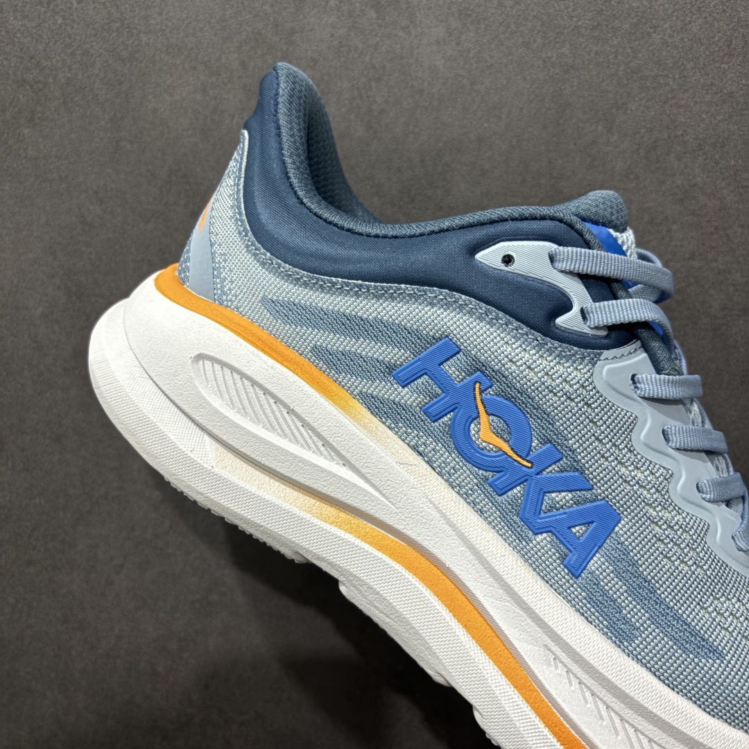  
HOKA BONDI 9 邦迪9代 高品质 原材料开发 鞋面采用特别透气的工程网布  中底还是HOK