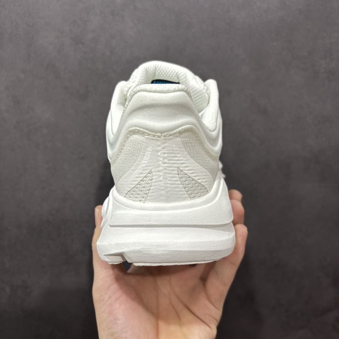  
HOKA BONDI 9 邦迪9代 高品质 原材料开发 鞋面采用特别透气的工程网布  中底还是HOK