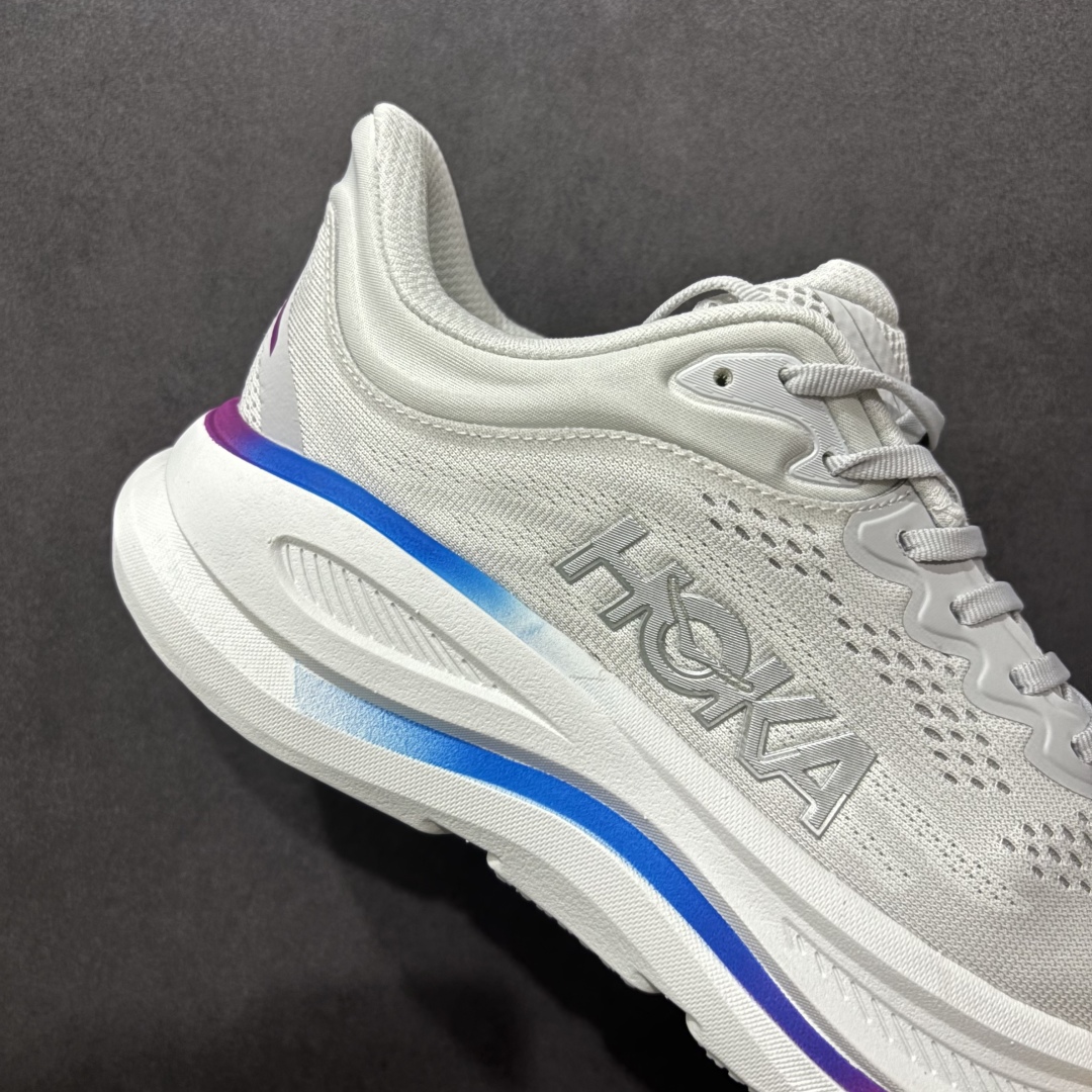  
HOKA BONDI 9 邦迪9代 高品质 原材料开发 鞋面采用特别透气的工程网布  中底还是HOK