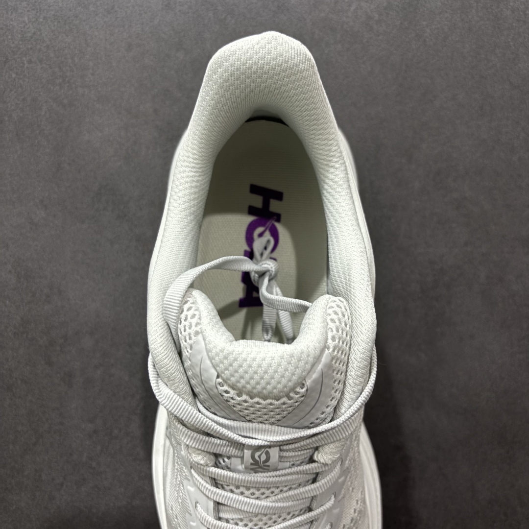  
HOKA BONDI 9 邦迪9代 高品质 原材料开发 鞋面采用特别透气的工程网布  中底还是HOK