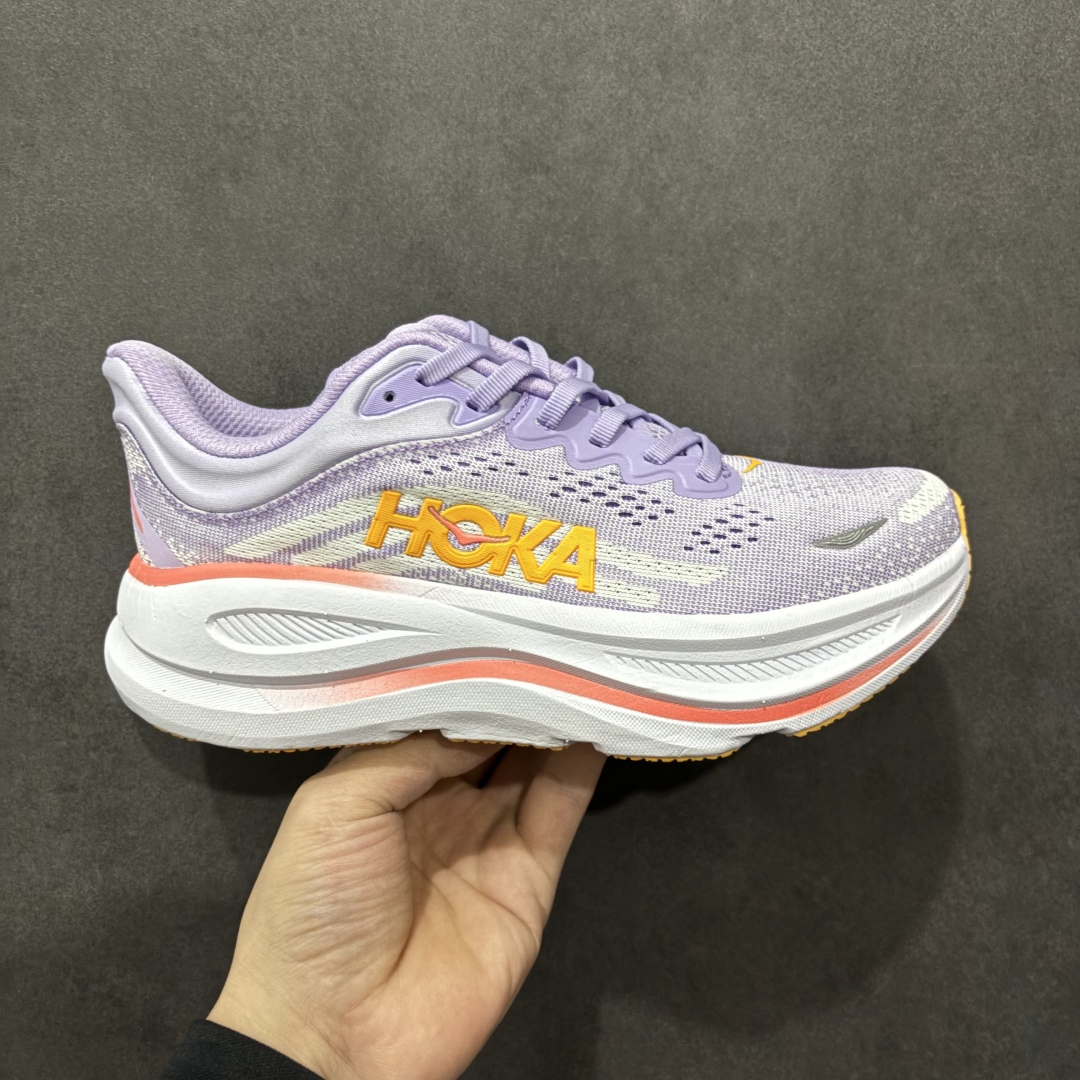  
HOKA BONDI 9 邦迪9代 高品质 原材料开发 鞋面采用特别透气的工程网布  中底还是HOK