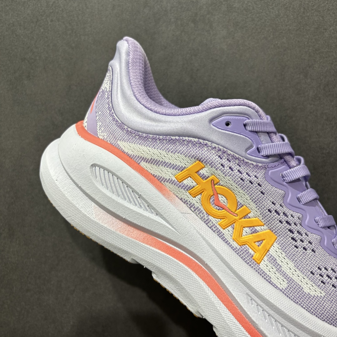 
HOKA BONDI 9 邦迪9代 高品质 原材料开发 鞋面采用特别透气的工程网布  中底还是HOK