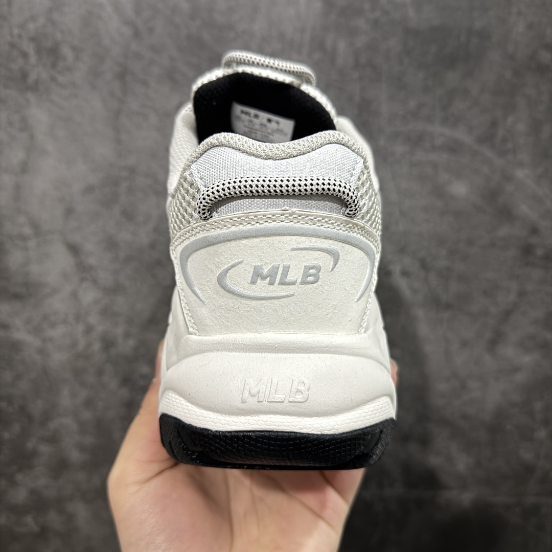 图片[4]-【纯原版】MLB Winner Chunky 25新款 NY百搭舒适休闲潮流运动厚底增高 防滑耐磨 低帮 老爹鞋 男女同款 银色 潮流厚底时尚街头赛博老爹鞋 MLB官方同步出货 虞书欣等众多潮流明星同款 高弹双层MD大底 原楦原档案数据开发版型（完美鞋头弧度/后套收口效果🆚市面文案版本‼️） 原厂立体填充鞋舌海绵 中底注胶孔原数据开发模具大底原厂转印标市面上唯一纯原版本 原材料打造 内增高6cm 原厂1：1模具开发 原厂进口纳米材质 原厂 全套手提袋 原盒雷射防伪标包装 天猫订单品质 官网尺码：35 36 36.5 37.5 38 38.5 39 40 40.5 41 42 42.5 43 44 45-选品中心