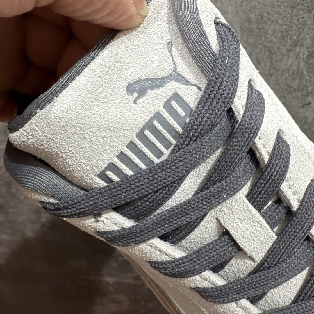 图片[6]-【纯原神版】Puma Speedcat OG Sparco 彪马罗马阿莫尔系列 复古运动休闲赛车跑鞋 市场顶级正确版本 版型 细节 烫金走线区分市面通货 欢迎对比🆚 工厂耗时3个月开发 原装档案原数据纸版楦型 采用鞋面材质(正确二次成型\’猛帮\’成型工艺🆚区别市面版本!!) 外置原数据开发轻量耐磨橡胶大底💪🏻 全球知名运动品牌PUMA宝马赛车系列 融合了宝马车队的标志性配色 以趣味十足又前卫复古的设计引领潮流 将赛道精神融入街头时尚 开启前卫竞速之旅 主打前卫复古风 Roma鞋款的鞋侧以复古的流线造型 缀以宝马经典Logo 巧妙吸睛 而Speedcat鞋款以亮眼三色条纹元素缀以舒适鞋面 赋予了独特的个性美学 演绎赛车的无尽能量 货号：404385-01-选品中心