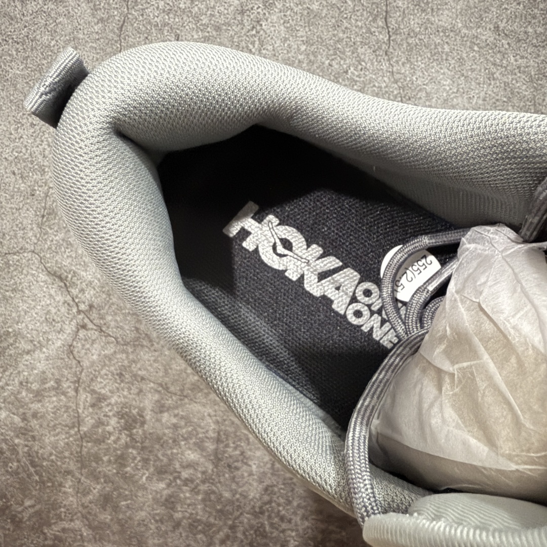 图片[7]-【纯原版本】Hidden Characters HOKA ONE ONE Tor Summit 2 萨米特 棕色 萨米特系列耐磨減震低帮户外功能运动鞋 鞋款特别研发使用性能独特的几何形跑鞋中底，此种鞋底更厚、更高、回弹性也更好，除了卓越的缓冲性能，它还能为各种阶段的跑者带来更具动感、更加稳定的跑步体验。HOKA ONE ONE从设计之初就清楚意识到，要保证跑者步幅的均匀一致，双脚自然而然的运动至关重要  尺码：36 36.5 37 38 38.5 39 40 40.5 41 42 42.5 43 44 45-选品中心