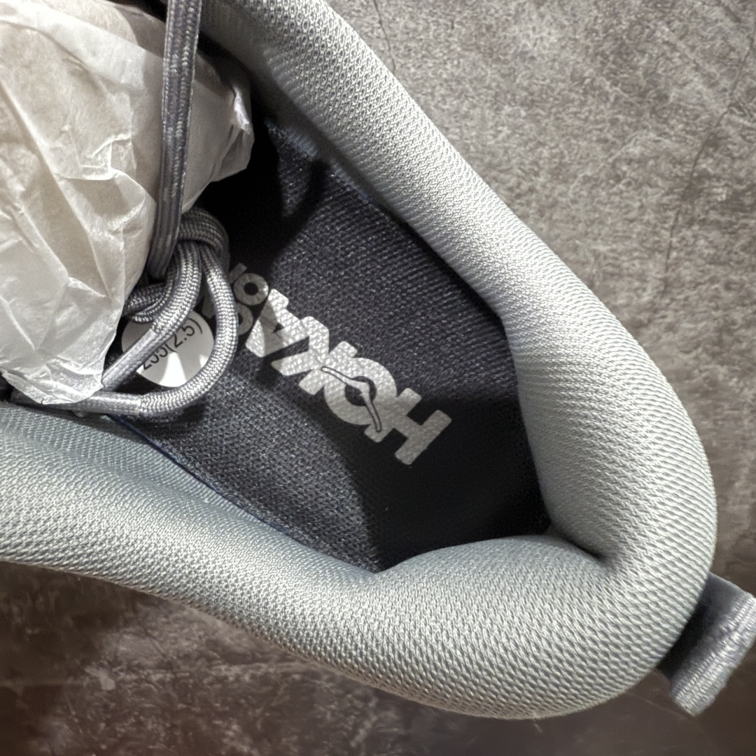 图片[9]-【纯原版本】Hidden Characters HOKA ONE ONE Tor Summit 2 萨米特 棕色 萨米特系列耐磨減震低帮户外功能运动鞋 鞋款特别研发使用性能独特的几何形跑鞋中底，此种鞋底更厚、更高、回弹性也更好，除了卓越的缓冲性能，它还能为各种阶段的跑者带来更具动感、更加稳定的跑步体验。HOKA ONE ONE从设计之初就清楚意识到，要保证跑者步幅的均匀一致，双脚自然而然的运动至关重要  尺码：36 36.5 37 38 38.5 39 40 40.5 41 42 42.5 43 44 45-选品中心