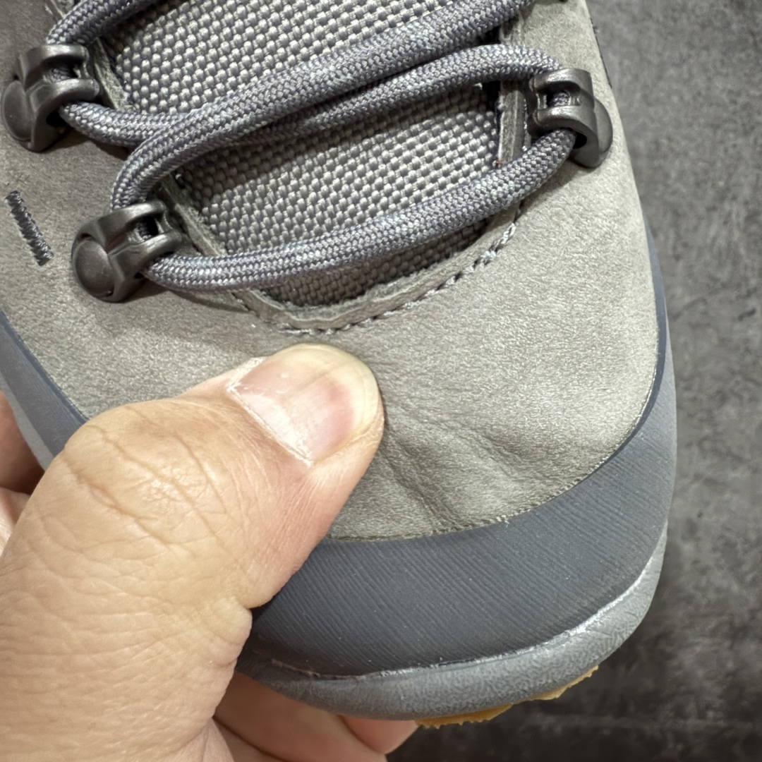 图片[5]-【纯原版本】Hidden Characters HOKA ONE ONE Tor Summit 2 萨米特 棕色 萨米特系列耐磨減震低帮户外功能运动鞋 鞋款特别研发使用性能独特的几何形跑鞋中底，此种鞋底更厚、更高、回弹性也更好，除了卓越的缓冲性能，它还能为各种阶段的跑者带来更具动感、更加稳定的跑步体验。HOKA ONE ONE从设计之初就清楚意识到，要保证跑者步幅的均匀一致，双脚自然而然的运动至关重要  尺码：36 36.5 37 38 38.5 39 40 40.5 41 42 42.5 43 44 45-选品中心