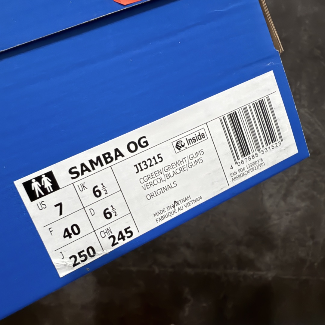 图片[9]-【CG纯原】市面最顶级品质没有之一！ 此版鞋身全部采用进口原厂头层皮 原厂头层 区分市面偷工减料！ Adidas Originals Samba 桑巴德训鞋 绿白 原版原楦原材，99.999%还原度 鞋带都是原厂的，系鞋带的方式都同步ZP！ 货号：JI3215 尺码：36 36.5 37 38 38.5 39 40 40.5 41 42 42.5 43 44 44.5 45-选品中心