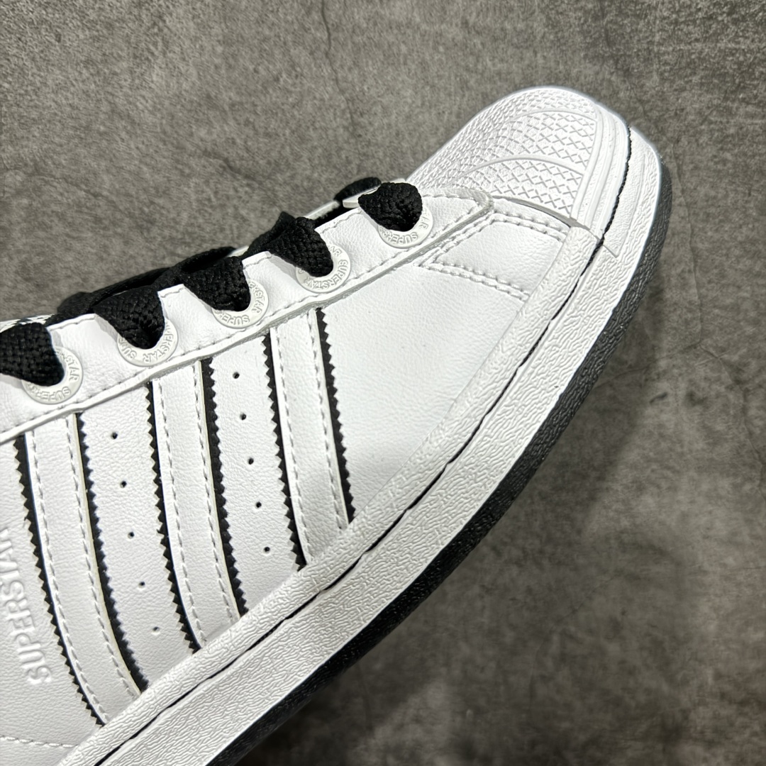  
【纯原】Adidas originals superstar 贝壳头 白黑
采用全新头层拼接皮革材质