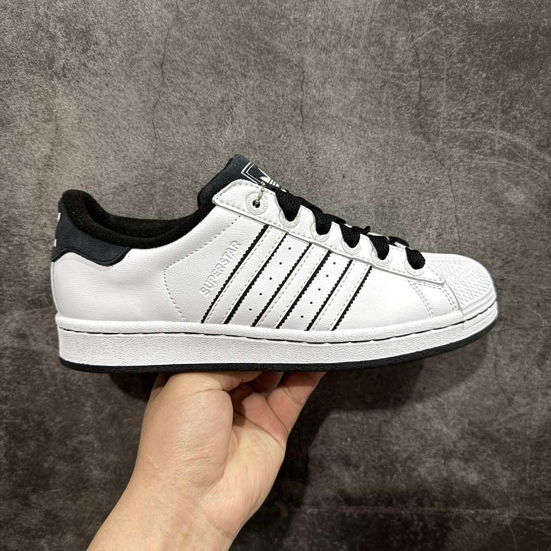  
【纯原】Adidas originals superstar 贝壳头 白黑
采用全新头层拼接皮革材质
