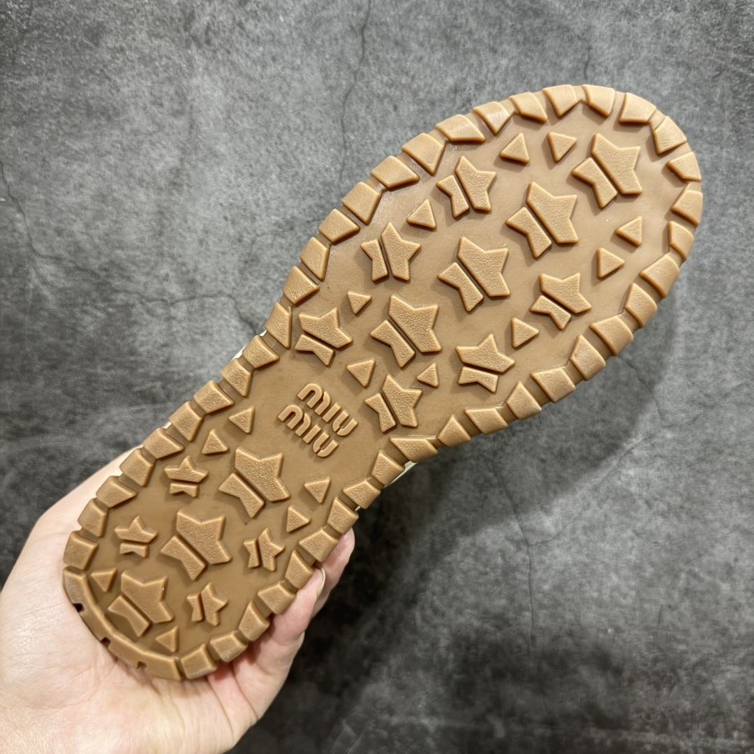 360  【广东纯原版本】Miumiu 25ss Tyre系列春夏新款 饼干鞋 阿甘鞋休闲运动鞋