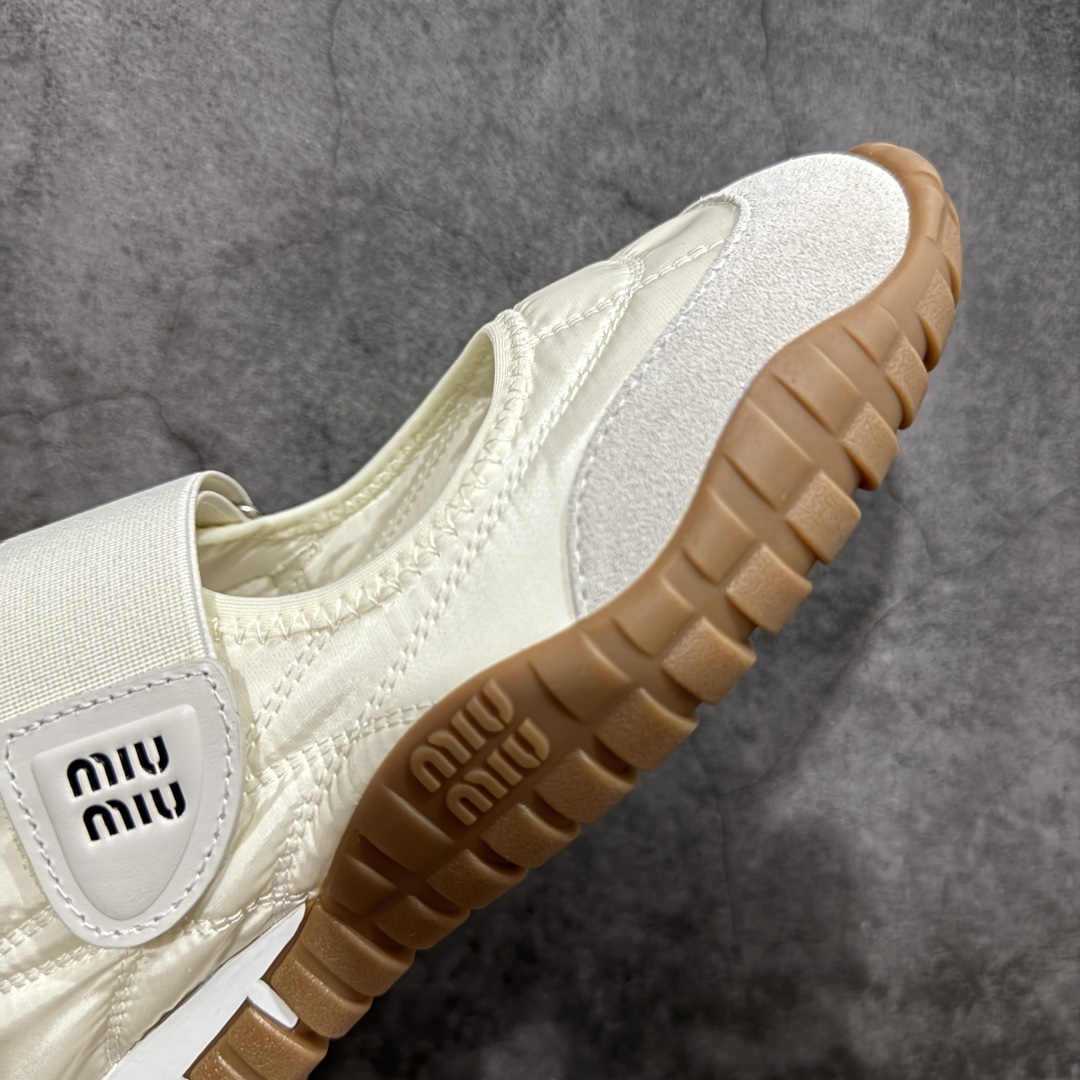 360  【广东纯原版本】Miumiu 25ss Tyre系列春夏新款 饼干鞋 阿甘鞋休闲运动鞋