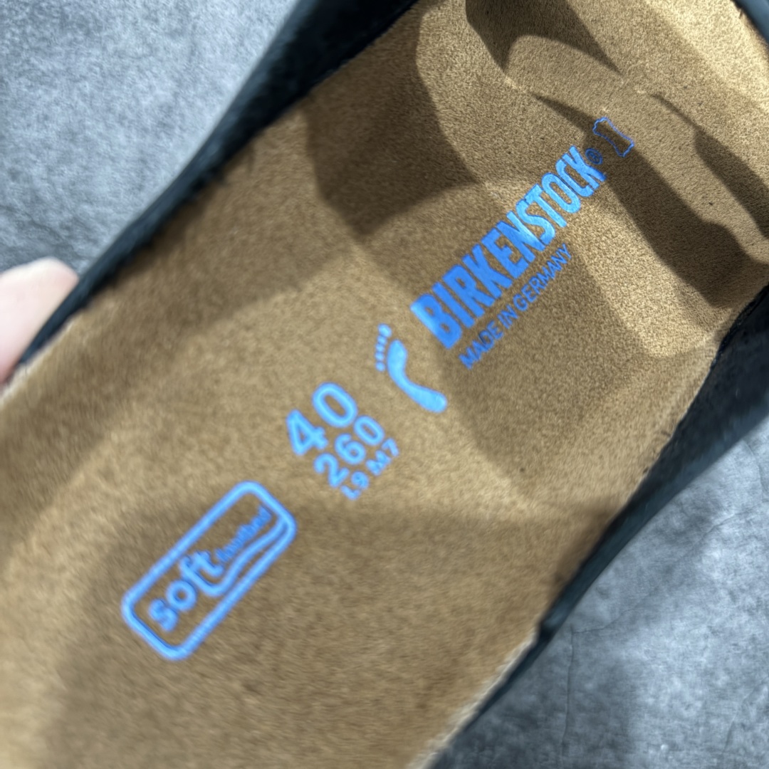 图片[7]-【DC纯原】Birkenstock Arizona 系列勃肯皮革绒面双扣时尚凉拖鞋 牛皮绒面革质地柔软 搭配可调节鞋扣提升穿着舒适度 人体工学设计分散脚部压力 保护脚踝 软木乳胶鞋床具有一定的收缩性 长时间穿着后能贴合脚型 EVA鞋底回弹性和抗张性力高 具有良好的防震、缓冲性 四季皆宜 柔软的鞋床采用额外的泡沫缓冲层 提供额外的舒适感和全天支撑 全网独家首发 源于德国的严谨工艺 牛巴戎面 中层松木 EVA 三层组合大底 优质牛皮面料五金扣 出口订单 尺码：35-44-选品中心