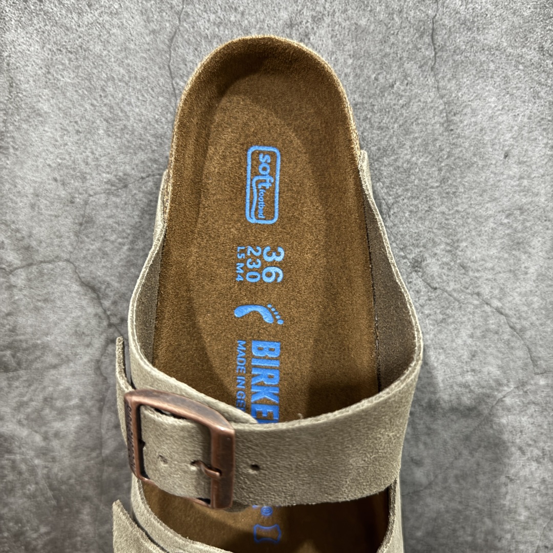 图片[8]-【DC纯原】Birkenstock Arizona 系列勃肯皮革绒面双扣时尚凉拖鞋 牛皮绒面革质地柔软 搭配可调节鞋扣提升穿着舒适度 人体工学设计分散脚部压力 保护脚踝 软木乳胶鞋床具有一定的收缩性 长时间穿着后能贴合脚型 EVA鞋底回弹性和抗张性力高 具有良好的防震、缓冲性 四季皆宜 柔软的鞋床采用额外的泡沫缓冲层 提供额外的舒适感和全天支撑 全网独家首发 源于德国的严谨工艺 牛巴戎面 中层松木 EVA 三层组合大底 优质牛皮面料五金扣 出口订单 尺码：35-44-选品中心
