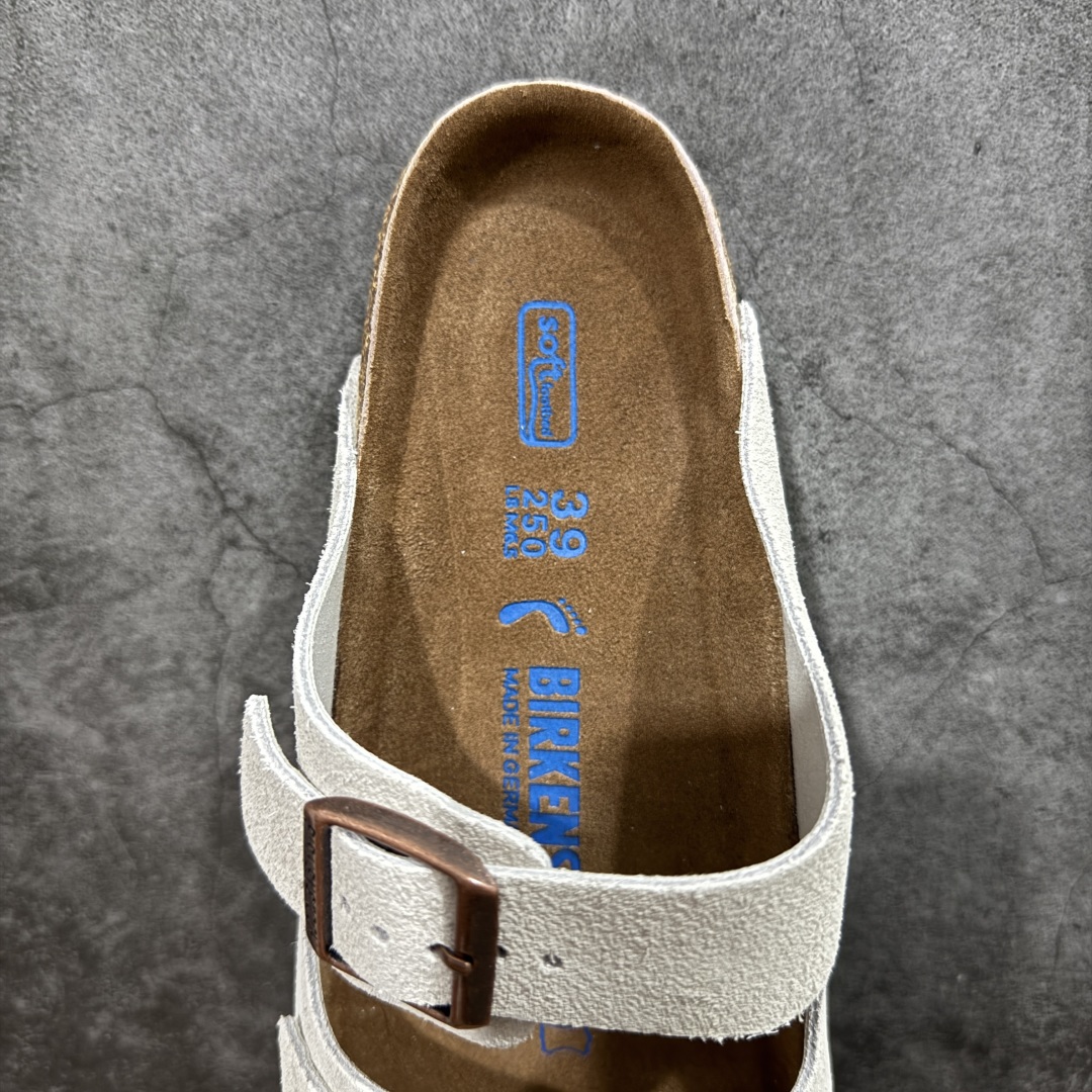 图片[8]-【DC纯原】Birkenstock Arizona 系列勃肯皮革绒面双扣时尚凉拖鞋 牛皮绒面革质地柔软 搭配可调节鞋扣提升穿着舒适度 人体工学设计分散脚部压力 保护脚踝 软木乳胶鞋床具有一定的收缩性 长时间穿着后能贴合脚型 EVA鞋底回弹性和抗张性力高 具有良好的防震、缓冲性 四季皆宜 柔软的鞋床采用额外的泡沫缓冲层 提供额外的舒适感和全天支撑 全网独家首发 源于德国的严谨工艺 牛巴戎面 中层松木 EVA 三层组合大底 优质牛皮面料五金扣 出口订单 尺码：35-44-选品中心