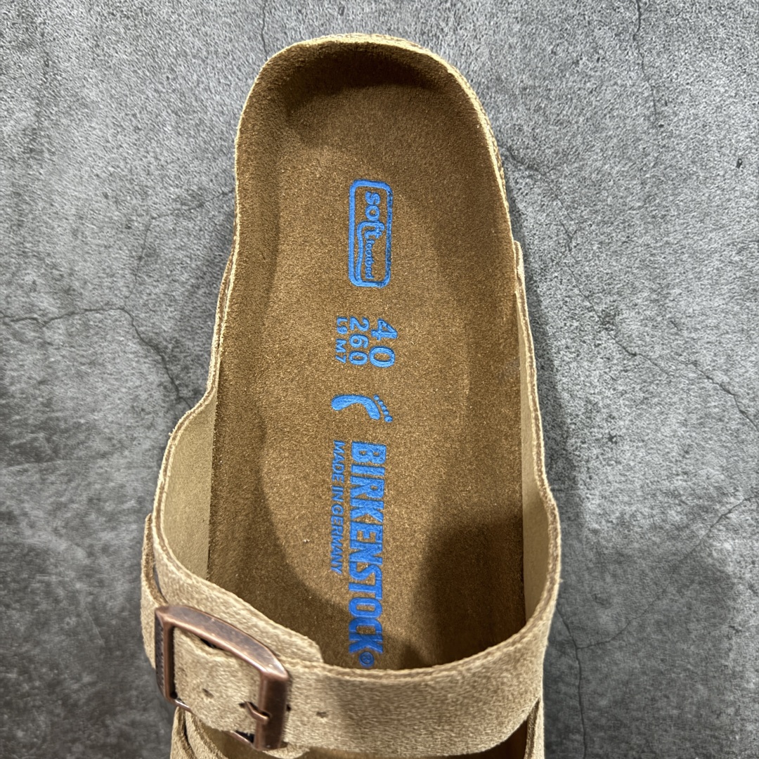 图片[8]-【DC纯原】Birkenstock Arizona 系列勃肯皮革绒面双扣时尚凉拖鞋 牛皮绒面革质地柔软 搭配可调节鞋扣提升穿着舒适度 人体工学设计分散脚部压力 保护脚踝 软木乳胶鞋床具有一定的收缩性 长时间穿着后能贴合脚型 EVA鞋底回弹性和抗张性力高 具有良好的防震、缓冲性 四季皆宜 柔软的鞋床采用额外的泡沫缓冲层 提供额外的舒适感和全天支撑 全网独家首发 源于德国的严谨工艺 牛巴戎面 中层松木 EVA 三层组合大底 优质牛皮面料五金扣 出口订单 尺码：35-44-选品中心