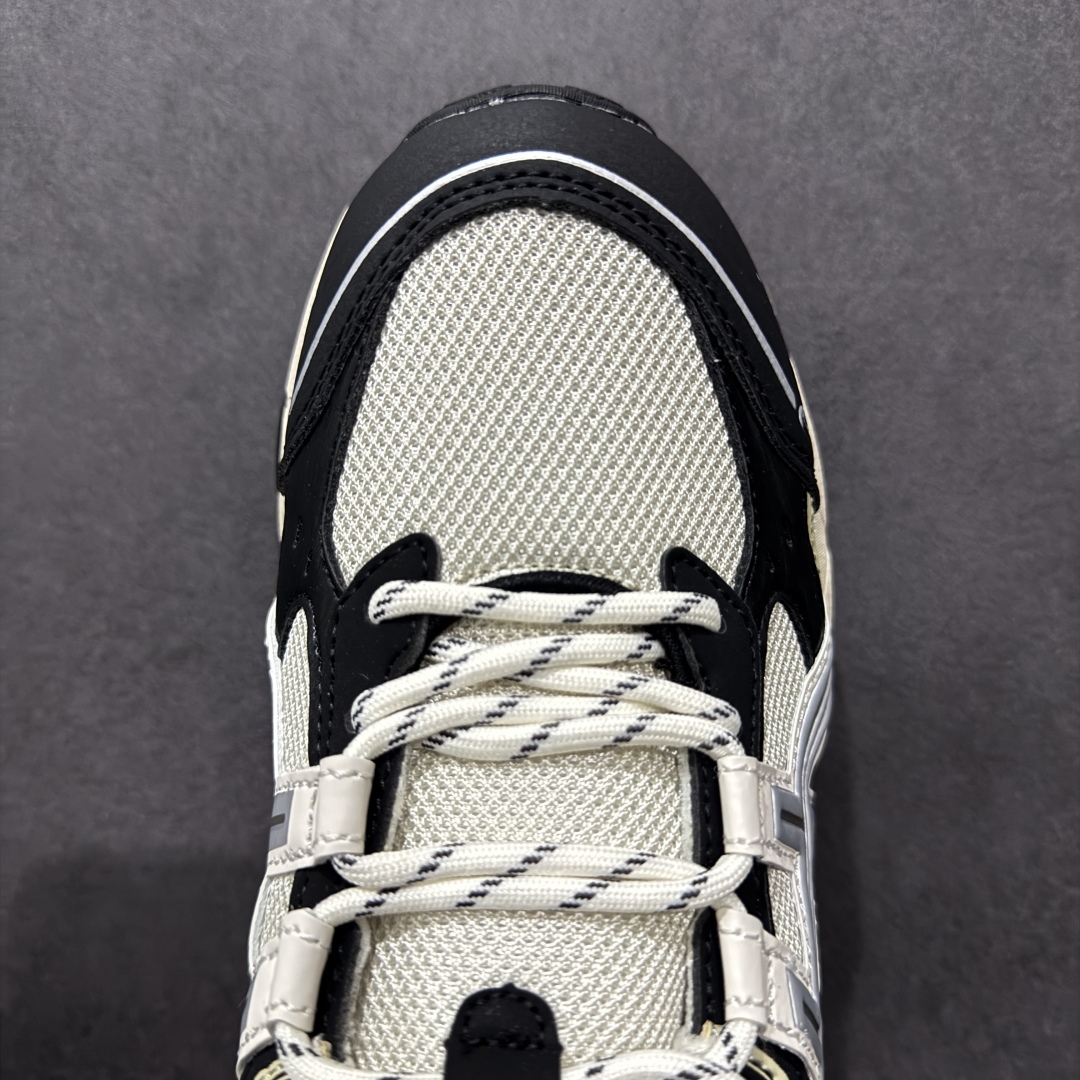 200  Asics GEL- NUNOBIKI  亚瑟士户外风低帮休闲运动跑步鞋