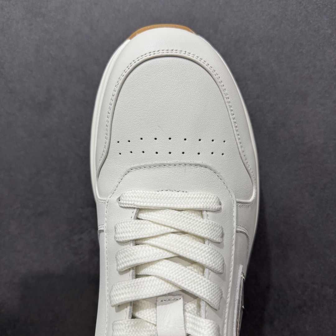 图片[8]-【广东纯原版本】PRADA普拉达 厚底徽标系带运动休闲男鞋系列 #广东大厂品质 专柜同步 大气个性更潮更抢眼更追求档次，它将颠覆旧念，与您共度时尚潮人必备! 面料采用原版进口小牛皮 牛皮内里垫脚 橡胶发泡大底 轻便防滑耐磨 脚感舒适 款式耐看做工精细 配以简洁利落的鞋楦 彰显男人的果敢和硬朗 尺码：38-44（皮鞋码）-选品中心