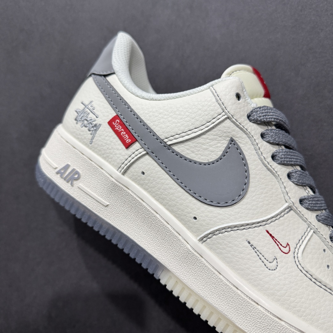 260  【定制版】Nike Air Force 1'07 Low 斯图西联名 双拼灰勾 空军一号低帮休闲板鞋 HH7518-037