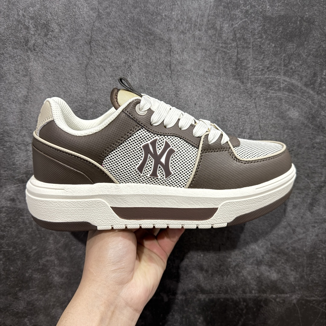 【纯原订单】MLB Chunky Liner Basic NY复古印花学长鞋系列低帮轻量增高厚底百搭休闲运动慢跑鞋板鞋 Korea韩国联名NY美国榄球纽约洋基队限定 市场第一梯队品质 韩国代购版本 MLB专用菱形双针中底布 重点细节中底布带注胶孔 原厂NFC感应吊牌 支持鉴定 一个两位数 原盒原标 全套原楦原纸板原厂数据开发 中韩文保养标贴 绿色防霉片 平台代购专供 独家一比一RB+MD组合大底 高频后跟小人Logo精准对位立体饱满 正确网布加超迁鞋面 转印中底走线紧密 转印Logo工艺表层防刮不掉色 尺码:36 36.5 37.5 38 38.5 39 40 40.5 41 42 42.5 43 44 44.5 45-选品中心