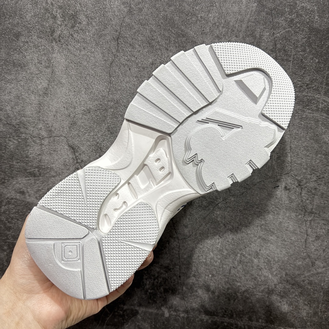 图片[9]-【纯原版】韩国洋基队NY大标潮流老爹鞋 MLB小白鞋市面上唯一顶级纯原版本 原材料打造 原楦原档案数据开发版型 完美鞋头弧度/后套收口效果🆚市面文案版本‼️ 原厂立体填充鞋舌海绵 中底注胶孔原数据开发模具大底原厂转印标 ins 抖音 快手 小红书网红老爹鞋 韩国洋基队NY大标潮流老爹鞋 内增高6cm 原厂1：1模具开发 原厂进口纳米材质 原厂 全套手提袋 原盒雷射防伪标包装 天猫订单品质 官网尺码35 36 36.5 37.5 38 38.5 39 40 40.5 41 42 42.5 43 44 45-选品中心