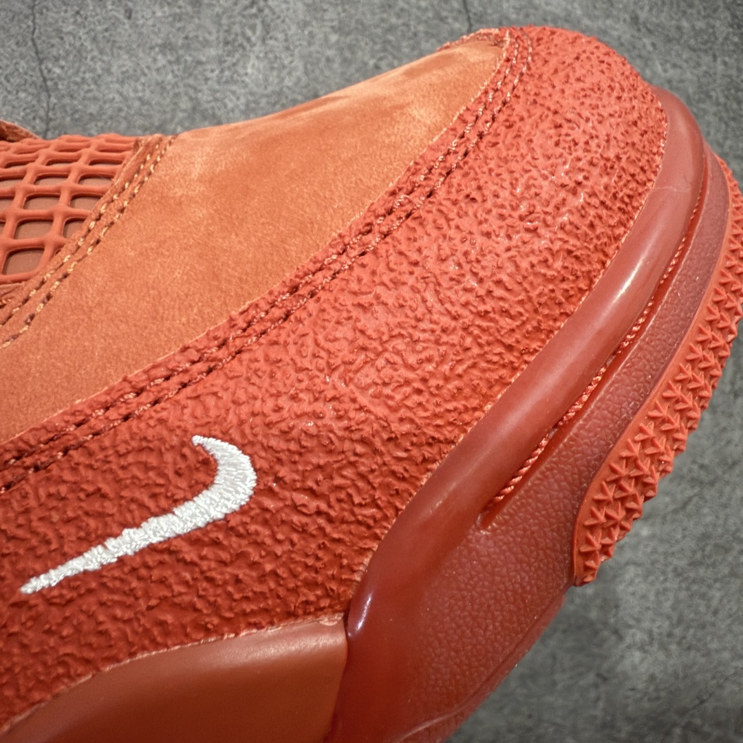 图片[15]-【美版GX纯原】Nigel Sylvester x Air Jordan AJ4 “Brick by Brick” 联名红砖 货号：HF4340-800 全新批次 重点区分市面 真正砖面纹路 区别市面版本 正确细节 卡色无色差 GX原数据精心打造 原厂材质 超弹硅胶材质 内层不织布补强 补强为硅胶提供更强耐久性 避免断裂 圈内最强四代 独家外贸特供尺码含 45.5 49.5 50.5 耗时半年巨作 全套原纸板楦头开发 原厂特供皮料加持 确保原汁原味 完美呈现四代版型 一比一鞋头弧度高度鞋身弧度 数据细节工艺流程均保持原鞋一致 原厂TPU网格鞋带扣 正确内里网布 菱角分明不变形无多余毛边 柔软性质感一致于原鞋 市场唯一原厂鞋扣模具 背面可见隐藏注塑口 原厂织唛标 原厂飞人电绣工艺 尾指中部跳三针 独家绑鞋带手法 印刷中底布 四线拉帮 米色美纹纸贴合固定 进口港宝加持 后跟自然饱满 全鞋荧光划线卡点 追求极致完美 每一双都是工艺品 多重QC质检 超越公司货的品控标准 实实在在的免检产品 …… 以纽约市标志性的红砖为主题，这也是 Nigel 致敬家乡的方式，象征了他 BMX 事业的起点。整体鞋款有着醒目的橙红色调，多种皮革材质的应用又带来丰富的视觉层次，细腻的质感拼合，凸显了这双鞋不同于常规的身份。除了鞋头带有一个小小的 Swoosh 外，这双鞋还将后跟巧妙的改成了 BIKE AIR，为 Air Jordan 4 经典鞋型加入了新的元素，让熟悉这个鞋型的玩家有更为新鲜的视觉体验。同时，从官图可以看出，AJ4 标志性的透气网格下，暗藏 3M 反光设定，弱光环境中也能释放出高亮警示，对于骑行来说也是必备的安全举措。鞋盒封绘也采用红装图案诠释，进一步回应主题。 尺码：40 40.5 41 42 42.5 43 44 44.5 45 46 47.5 48.5-选品中心