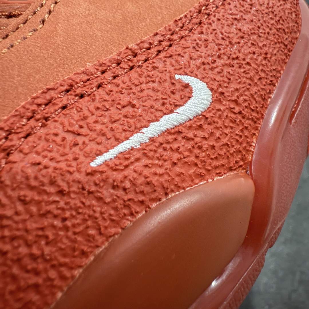 图片[7]-【美版GX纯原】Nigel Sylvester x Air Jordan AJ4 “Brick by Brick” 联名红砖 货号：HF4340-800 全新批次 重点区分市面 真正砖面纹路 区别市面版本 正确细节 卡色无色差 GX原数据精心打造 原厂材质 超弹硅胶材质 内层不织布补强 补强为硅胶提供更强耐久性 避免断裂 圈内最强四代 独家外贸特供尺码含 45.5 49.5 50.5 耗时半年巨作 全套原纸板楦头开发 原厂特供皮料加持 确保原汁原味 完美呈现四代版型 一比一鞋头弧度高度鞋身弧度 数据细节工艺流程均保持原鞋一致 原厂TPU网格鞋带扣 正确内里网布 菱角分明不变形无多余毛边 柔软性质感一致于原鞋 市场唯一原厂鞋扣模具 背面可见隐藏注塑口 原厂织唛标 原厂飞人电绣工艺 尾指中部跳三针 独家绑鞋带手法 印刷中底布 四线拉帮 米色美纹纸贴合固定 进口港宝加持 后跟自然饱满 全鞋荧光划线卡点 追求极致完美 每一双都是工艺品 多重QC质检 超越公司货的品控标准 实实在在的免检产品 …… 以纽约市标志性的红砖为主题，这也是 Nigel 致敬家乡的方式，象征了他 BMX 事业的起点。整体鞋款有着醒目的橙红色调，多种皮革材质的应用又带来丰富的视觉层次，细腻的质感拼合，凸显了这双鞋不同于常规的身份。除了鞋头带有一个小小的 Swoosh 外，这双鞋还将后跟巧妙的改成了 BIKE AIR，为 Air Jordan 4 经典鞋型加入了新的元素，让熟悉这个鞋型的玩家有更为新鲜的视觉体验。同时，从官图可以看出，AJ4 标志性的透气网格下，暗藏 3M 反光设定，弱光环境中也能释放出高亮警示，对于骑行来说也是必备的安全举措。鞋盒封绘也采用红装图案诠释，进一步回应主题。 尺码：40 40.5 41 42 42.5 43 44 44.5 45 46 47.5 48.5-选品中心