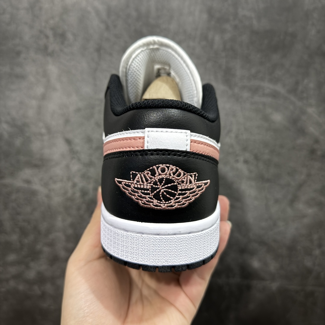 图片[4]-【小dt版本】Air Jordan AJ1 Low 低帮 黑白粉 553558-165 全新流水线出品 DT版本唯一平替选择 市场第二梯队最强版 全部原鞋开发 原楦原纸板开发 全鞋电脑针车 原厂内置全掌气垫 原盒内在原标 唯一Zp原版鞋带绑法 免检产品 全新2022版型 全头层皮料 完美零毛边处理 原厂配置全掌气垫 价格定位良心 尺码：36 36.5 37.5 38 38.5 39 40 40.5 41 42 42.5 43 44 44.5 45 46-选品中心