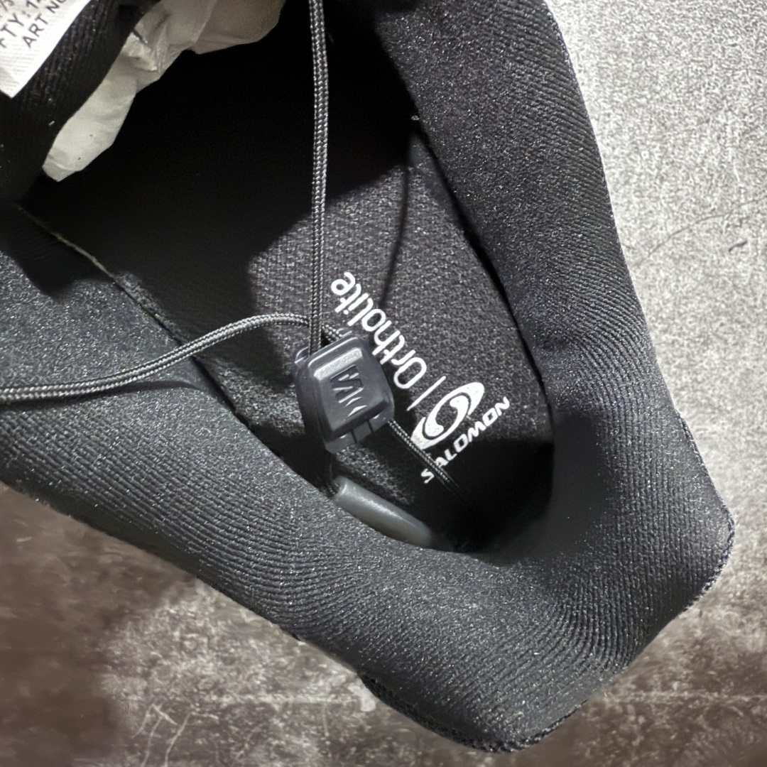 图片[8]-【绿x版】Salomon 萨洛蒙XT-Whisper 户外 休闲 运动鞋 跑鞋 477620 原版购入开发 做货 Salomon 对 XT-WHISPER 鞋面设计进行了升级，以多种鞋面材质，构造了丰富的鞋面层次，为鞋款增添摩登现代感。鞋款独特的波浪形 Sensifit系统设计勾勒出鞋身的流动感线条，并结合标志性的Quicklace™ 快速系带系统，保障全鞋舒适包裹感。结合 Contagrip® 大底，在保留鞋款功能性的同时多维度诠释城市户外型格 配送专柜精美包装🛍📦 面料 ： 原版定制进口网面+牛皮 内里 ： 原版进口透气网里 鞋底 ： 原版开模防滑橡胶材质 底厚 ：3.5CM 尺码： 36-46-选品中心