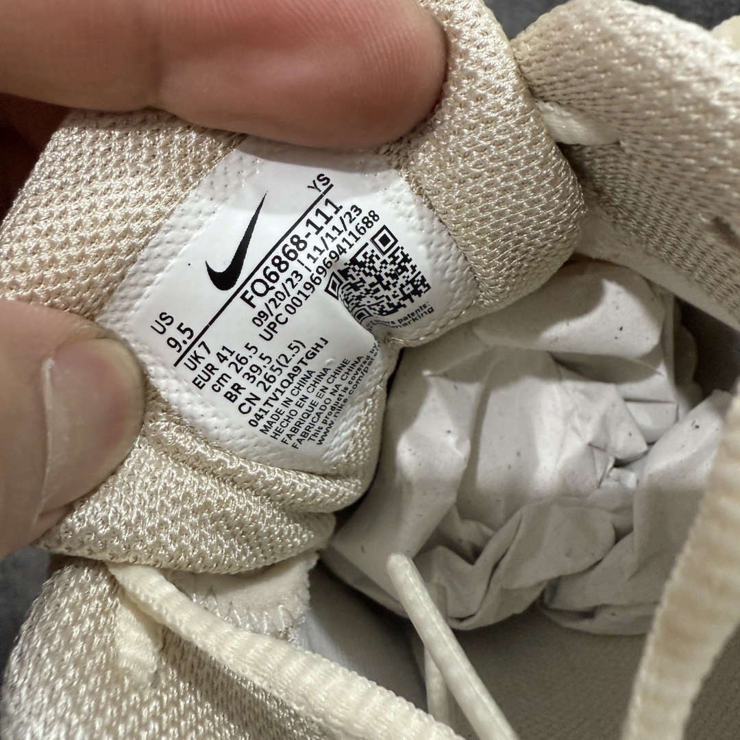 图片[7]-【Mok纯原】NK Zoom Vomero 5 佛莫罗5代系列经典复古运动慢跑鞋 米黄色 FQ6868-111 市售最强天花板‼️ 前后掌均有气垫加持 市场唯一正品的色卡 高频 组合大底的顶级产物！ 原装档案原数据纸版楦型 采用正确色卡 合成革饰片组合双层网眼布鞋面材质 升级正确后跟TPU加固#耐弯折热塑框架支撑鞋身 正确4层组织中底搭载EVA轻量缓震(中底带有Zoom气垫加持 区别市面版本!!)#嵌入双层革新物料鞋垫,外置防滑耐磨橡胶底片 复古气质十足❗️ 尺码：35.5-46-选品中心