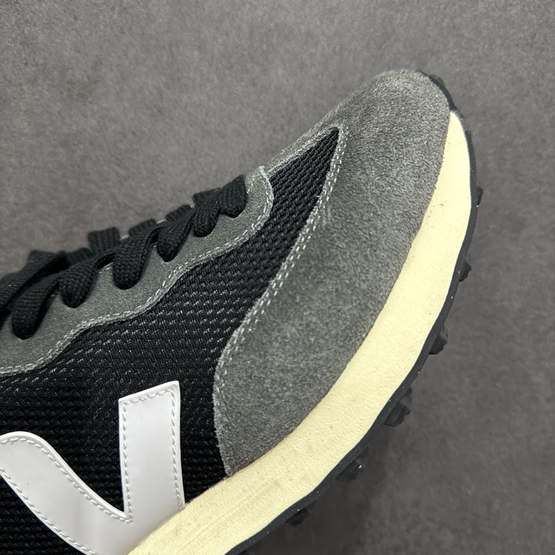 
Veja Leather Extra Sneakers 法国国民V字经典运动 板鞋 #Ins爆款 街