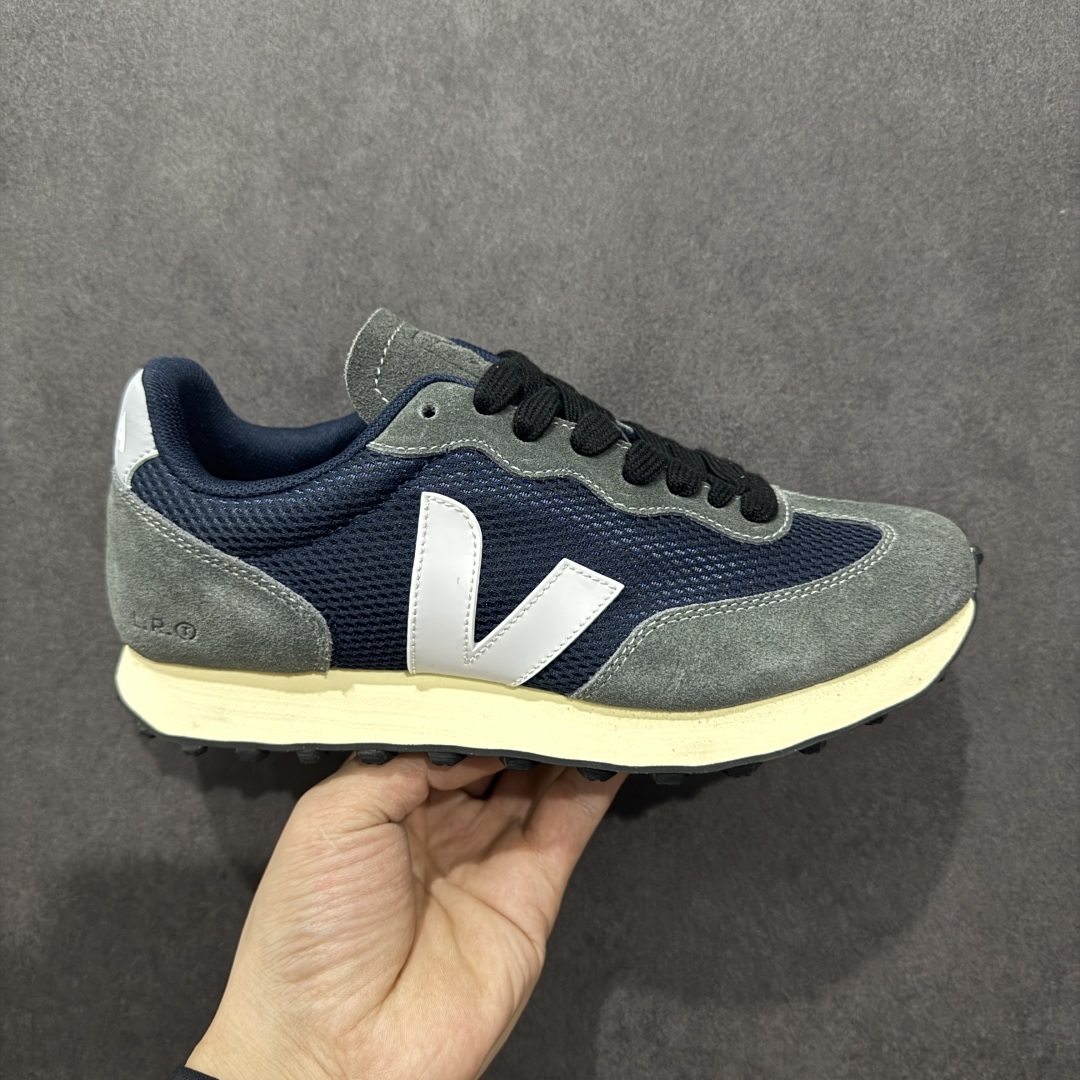  
Veja Leather Extra Sneakers 法国国民V字经典运动 板鞋 #Ins爆款 街