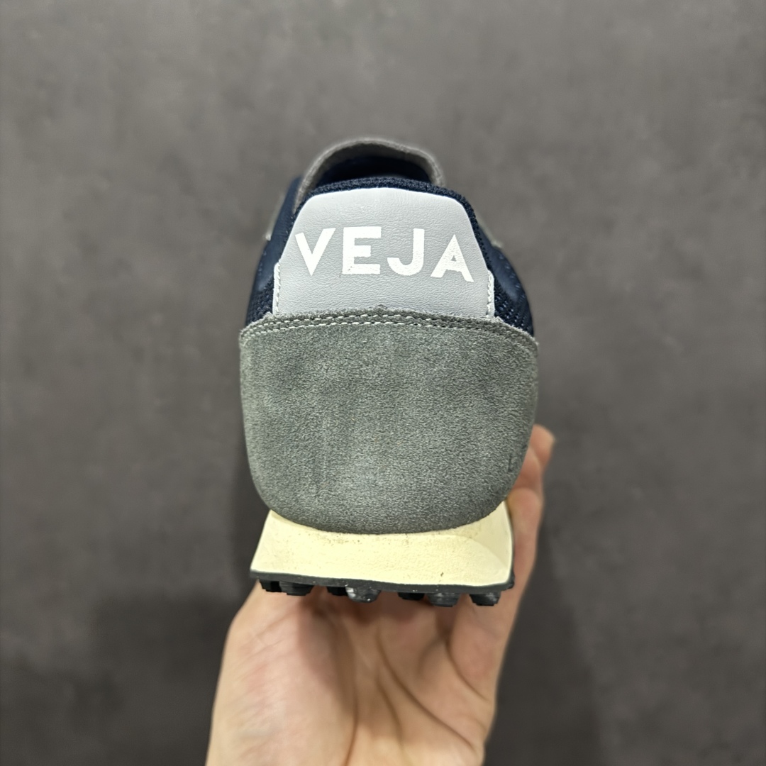  
Veja Leather Extra Sneakers 法国国民V字经典运动 板鞋 #Ins爆款 街