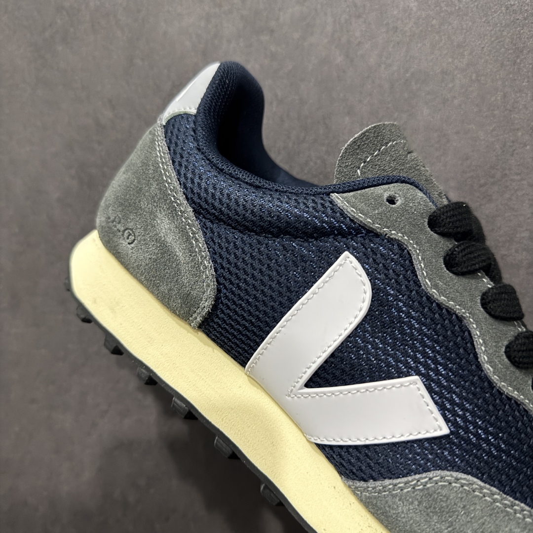  
Veja Leather Extra Sneakers 法国国民V字经典运动 板鞋 #Ins爆款 街