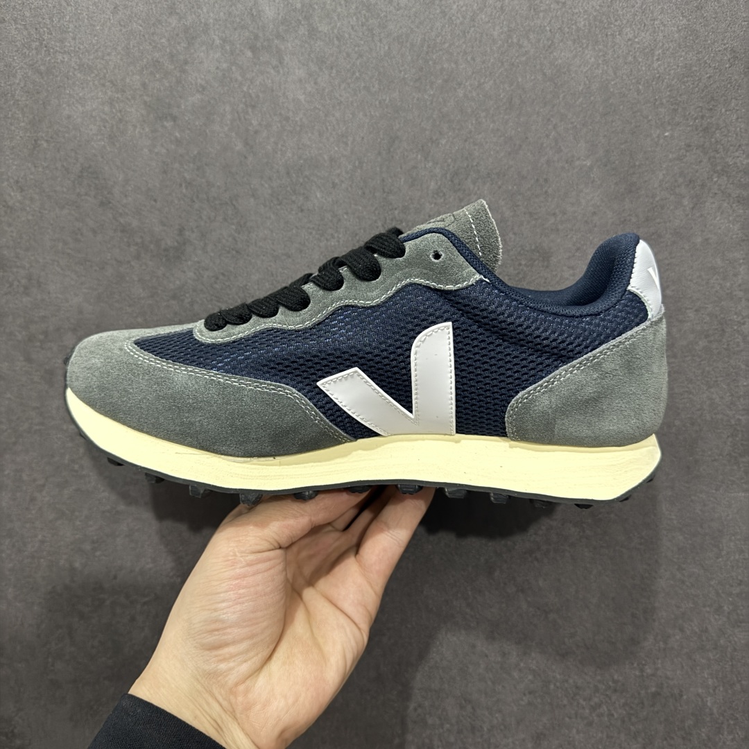 
Veja Leather Extra Sneakers 法国国民V字经典运动 板鞋 #Ins爆款 街